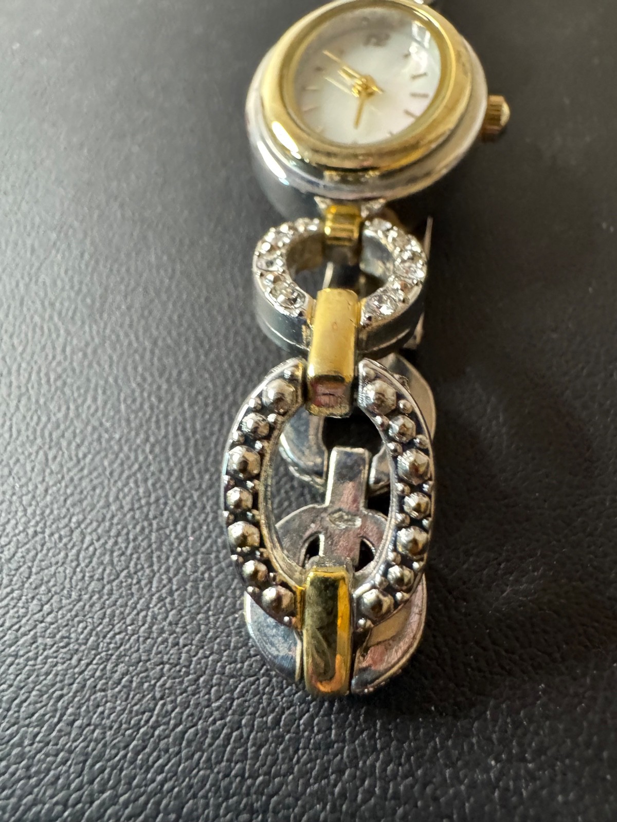 Allude Watch Womens Gold Tone Oval Dial Floating Rhinestone Links New Battery