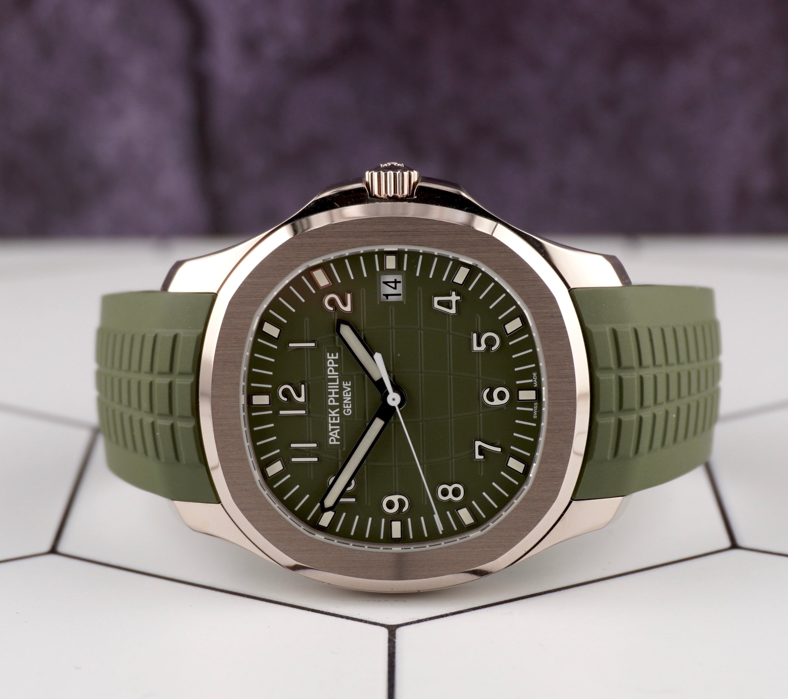 Patek Philippe Aquanaut Jumbo 18K White Gold Khaki Green Men’s Watch 5168G-010