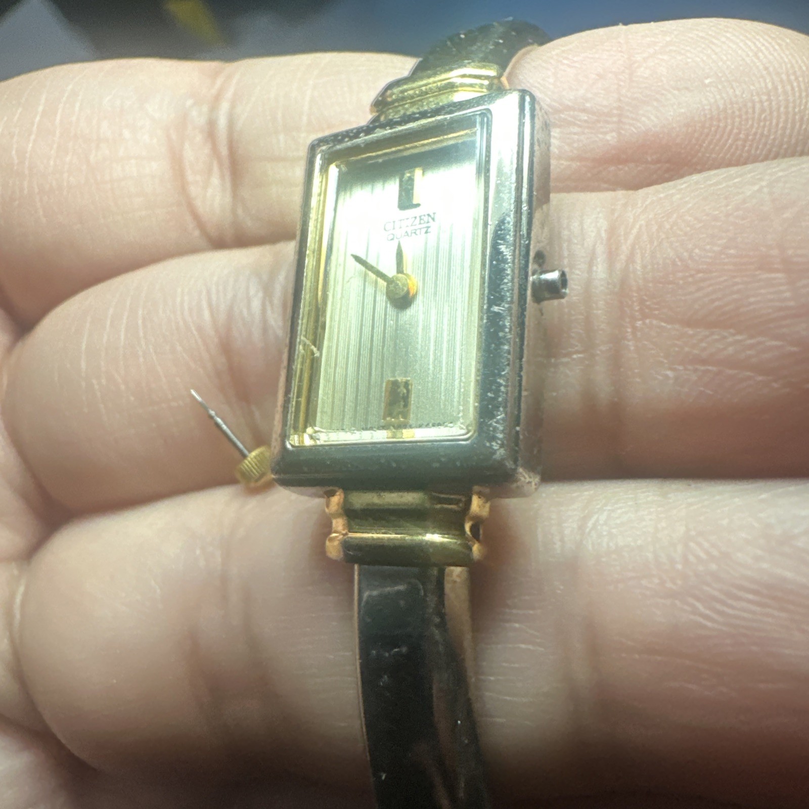 VTG CITIZEN 5421-K15044 Quartz Two Tone Women’s Watch 15mm Sz. 6.5 Broken Crown