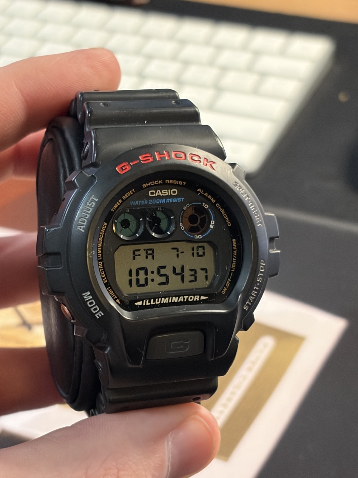 VINTAGE Casio G-Shock Men’s Watch DW6900 with NEW BATTERY