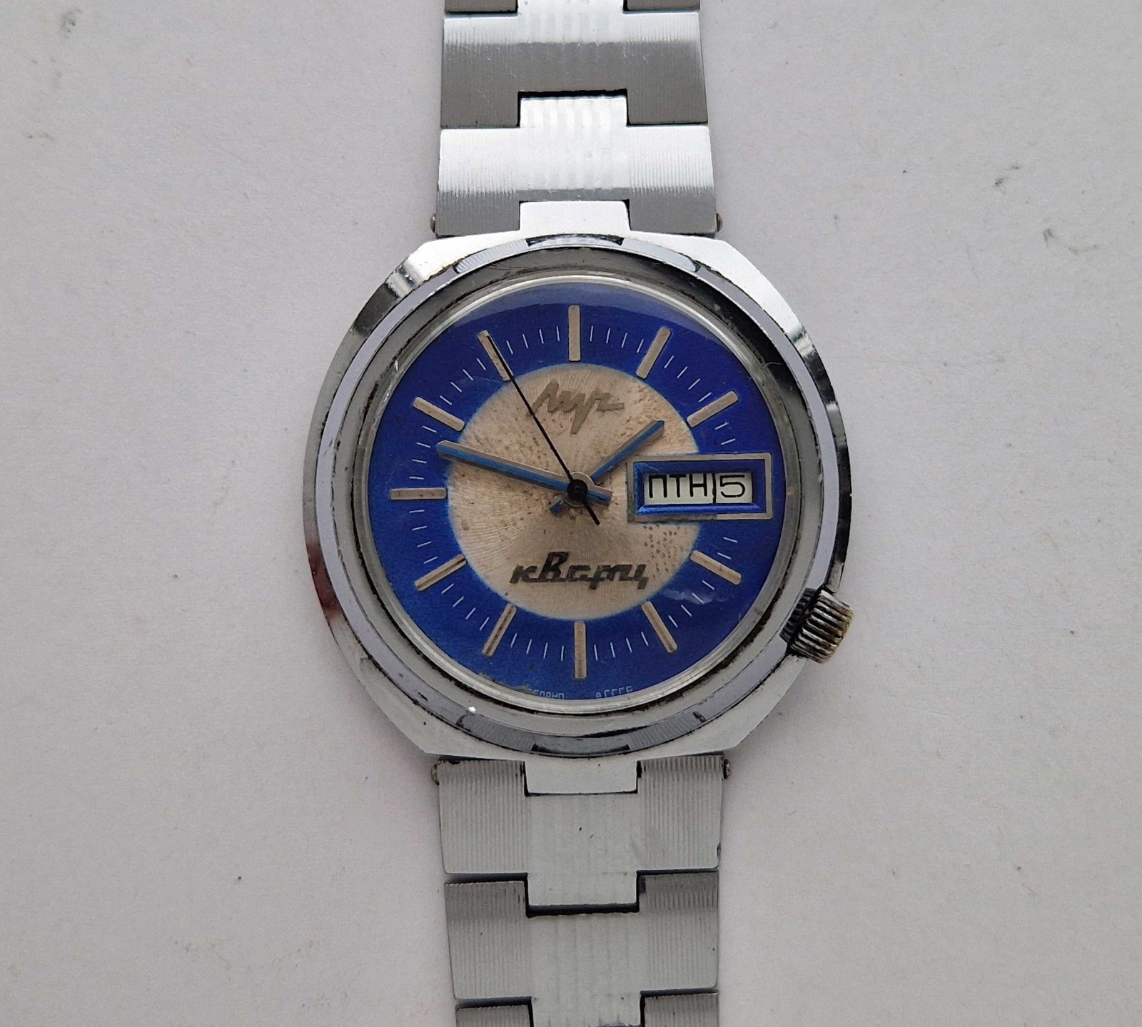 LUCH QUARTZ Vintage ELECTRO – MECHANICAL Hibrid movement cal.3055 Spares/Repairs