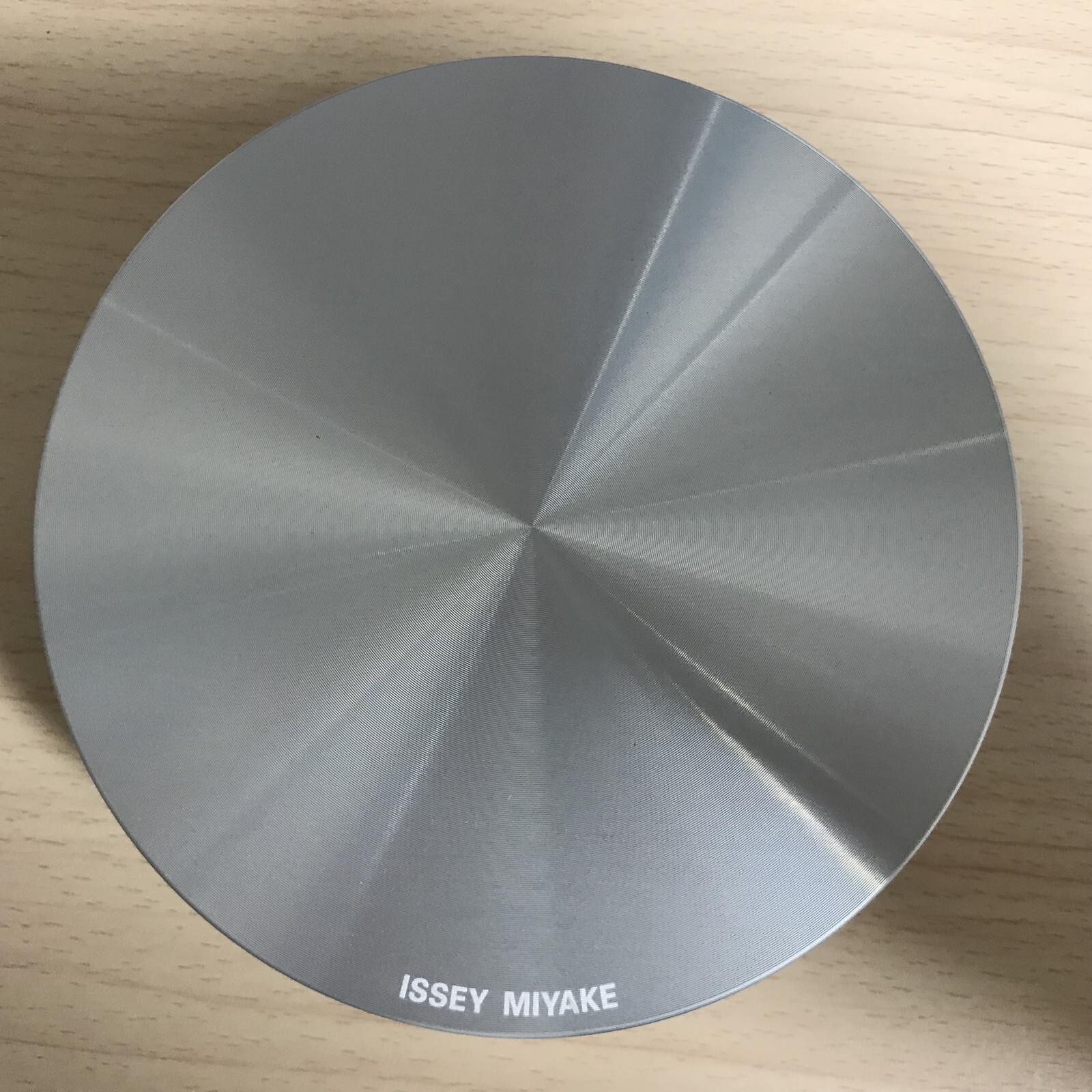 NY0N001 Issey Miyake To Tio Yoshioka Tokujin Designed IM-SILAN001 CITIZEN Watch