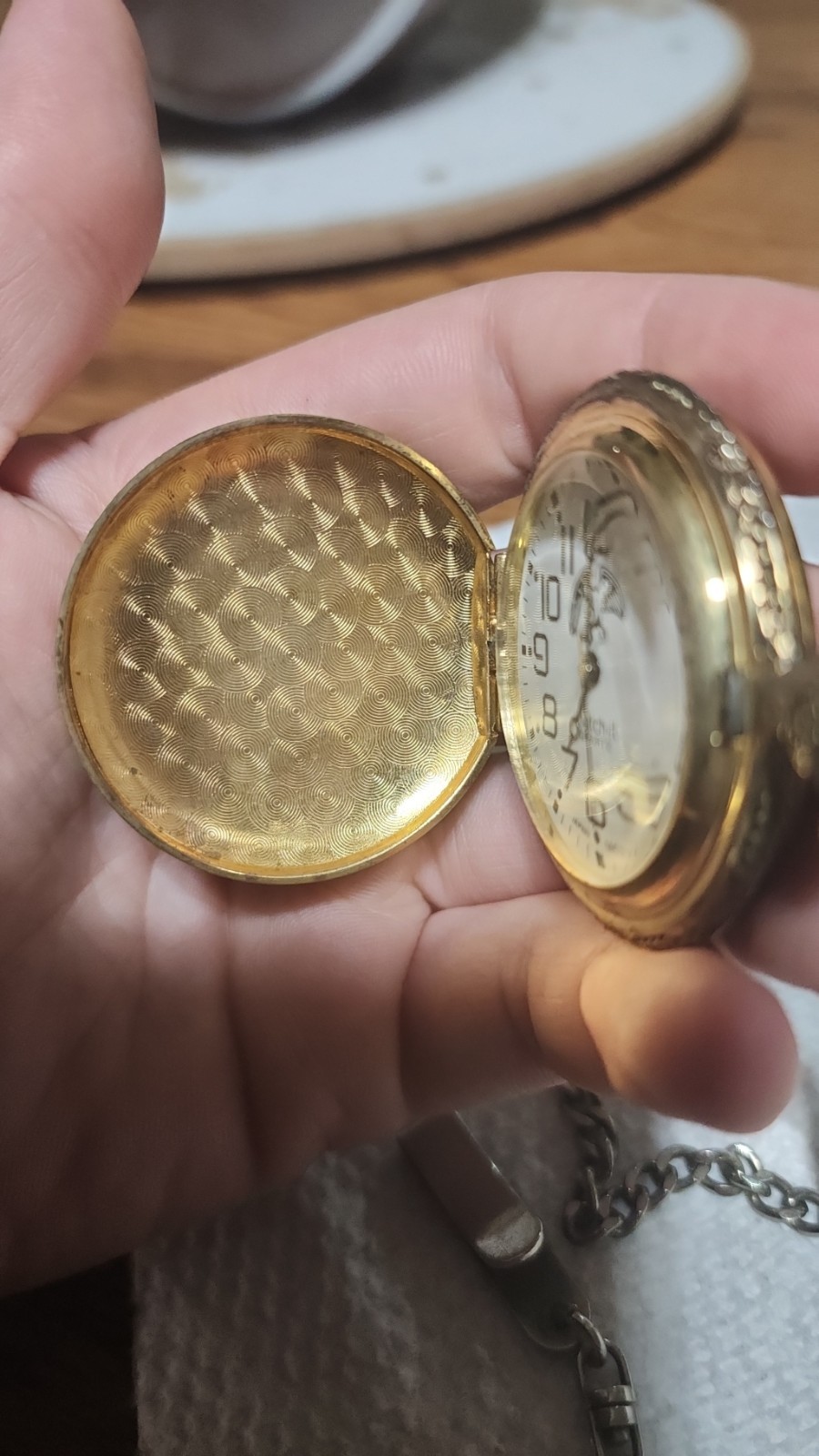 watch-it Quartz Full Hunter Pocket Watch Gold Tone White Dial Chain