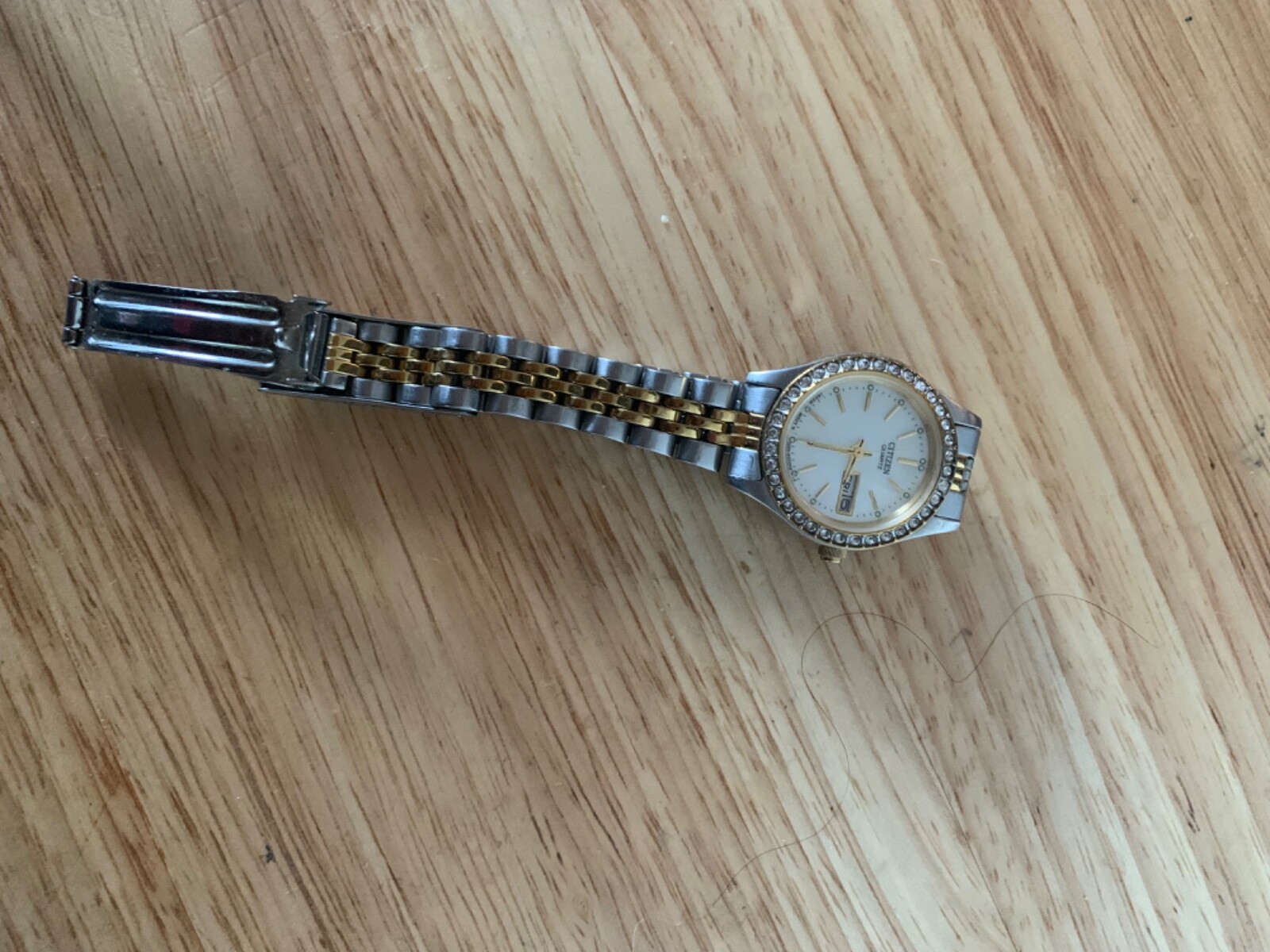 Citizen Eco-Drive Women’s White Watch – EW2490-55A