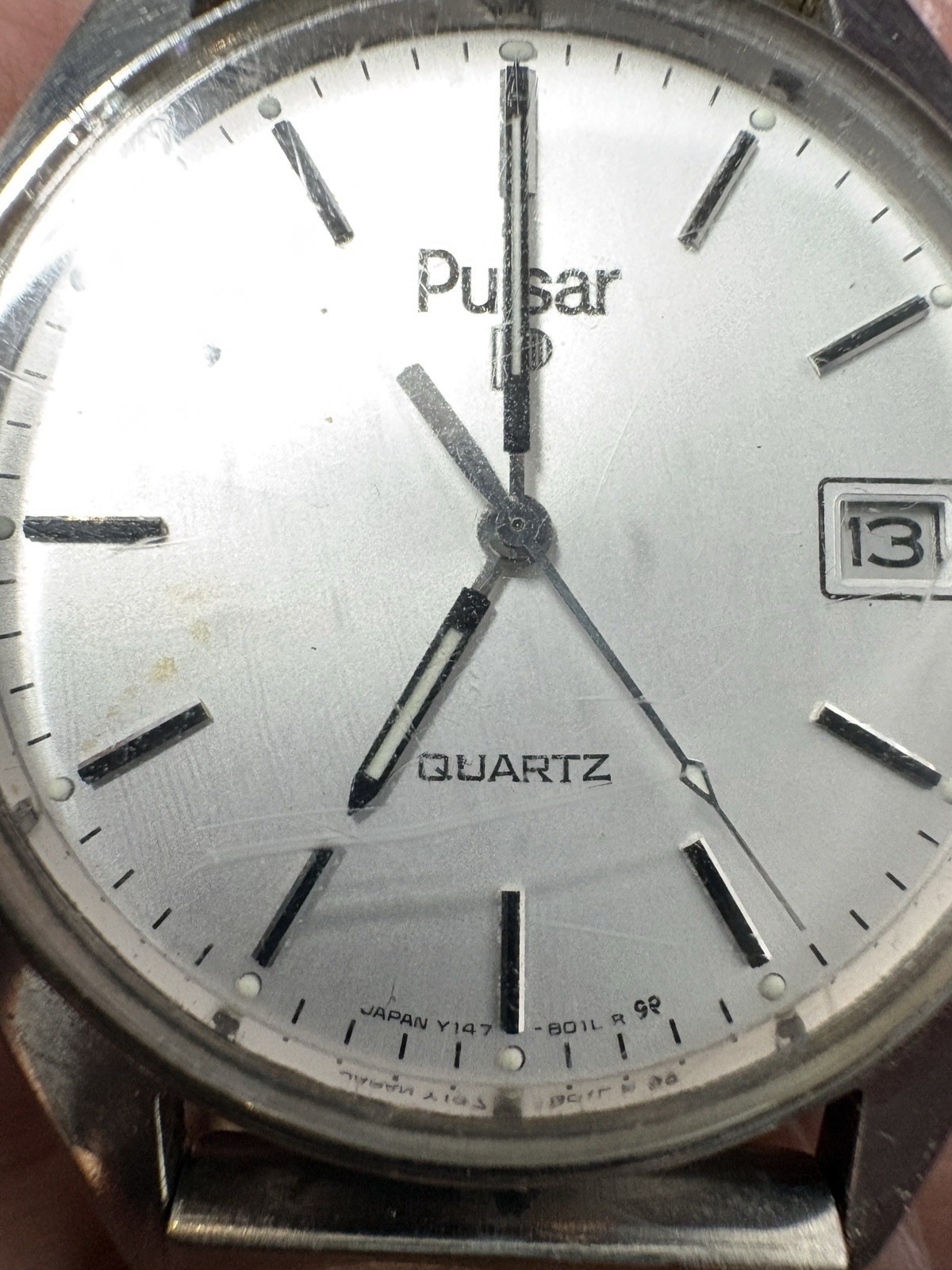 Vintage 1990’s Men’s PULSAR Silver Tone Classic Dress/Casual Watch, Y147-8009