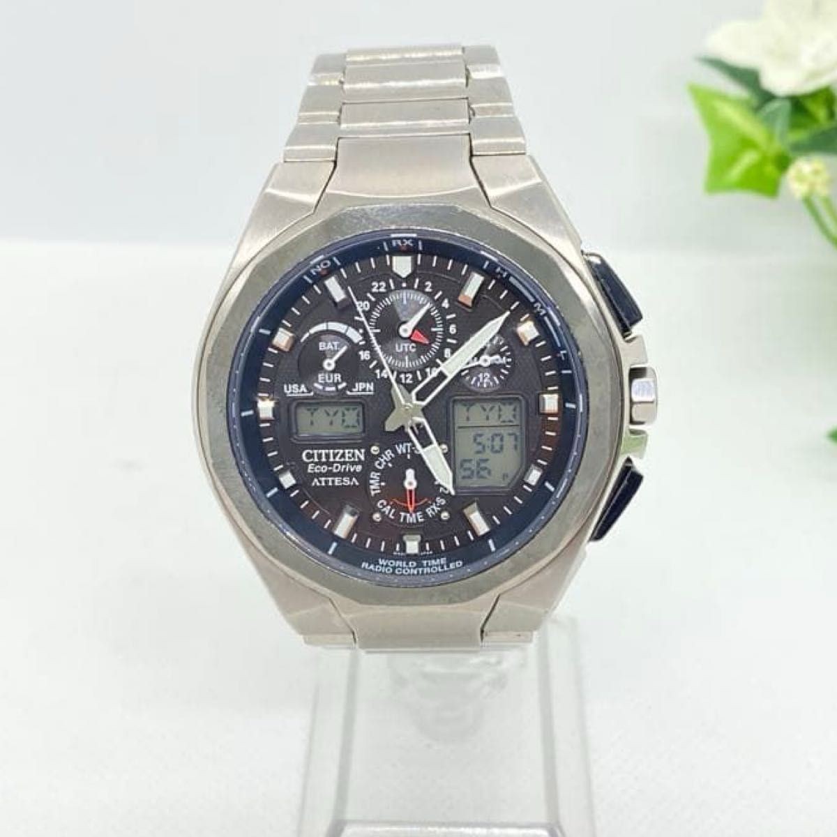 Citizen Attesa Jet Setter U600-T011497 Eco-Drive Radio Chrono Titanium Watch