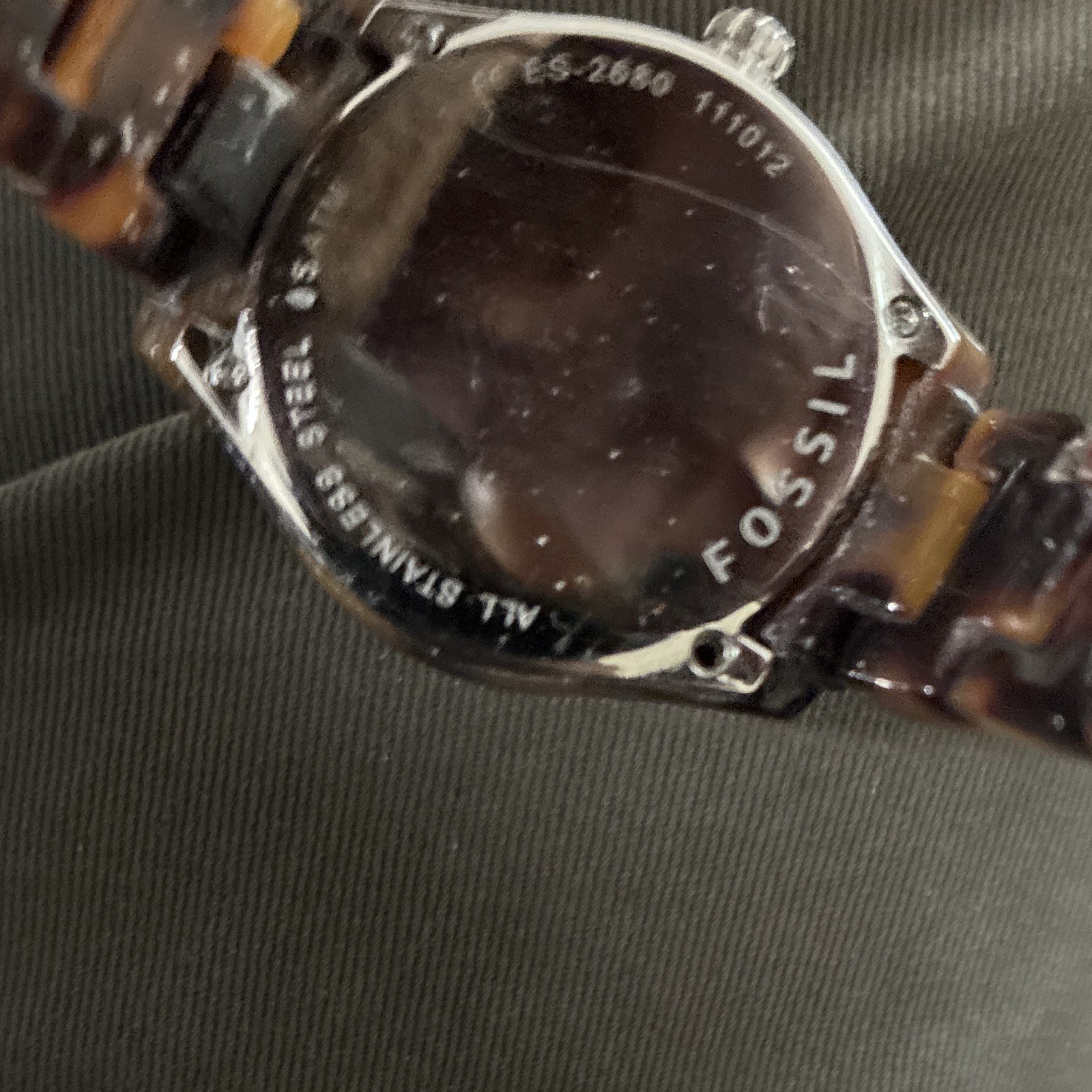 Fossil ES-2680 Quartz Analog Date White Dial Silver Case Brown Resin Bracelet