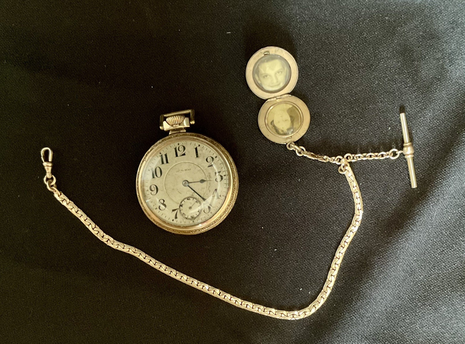 VINTAGE SOUTH BEND 21 JEWEL Size 16s POCKET WATCH With Gold Filled Chain