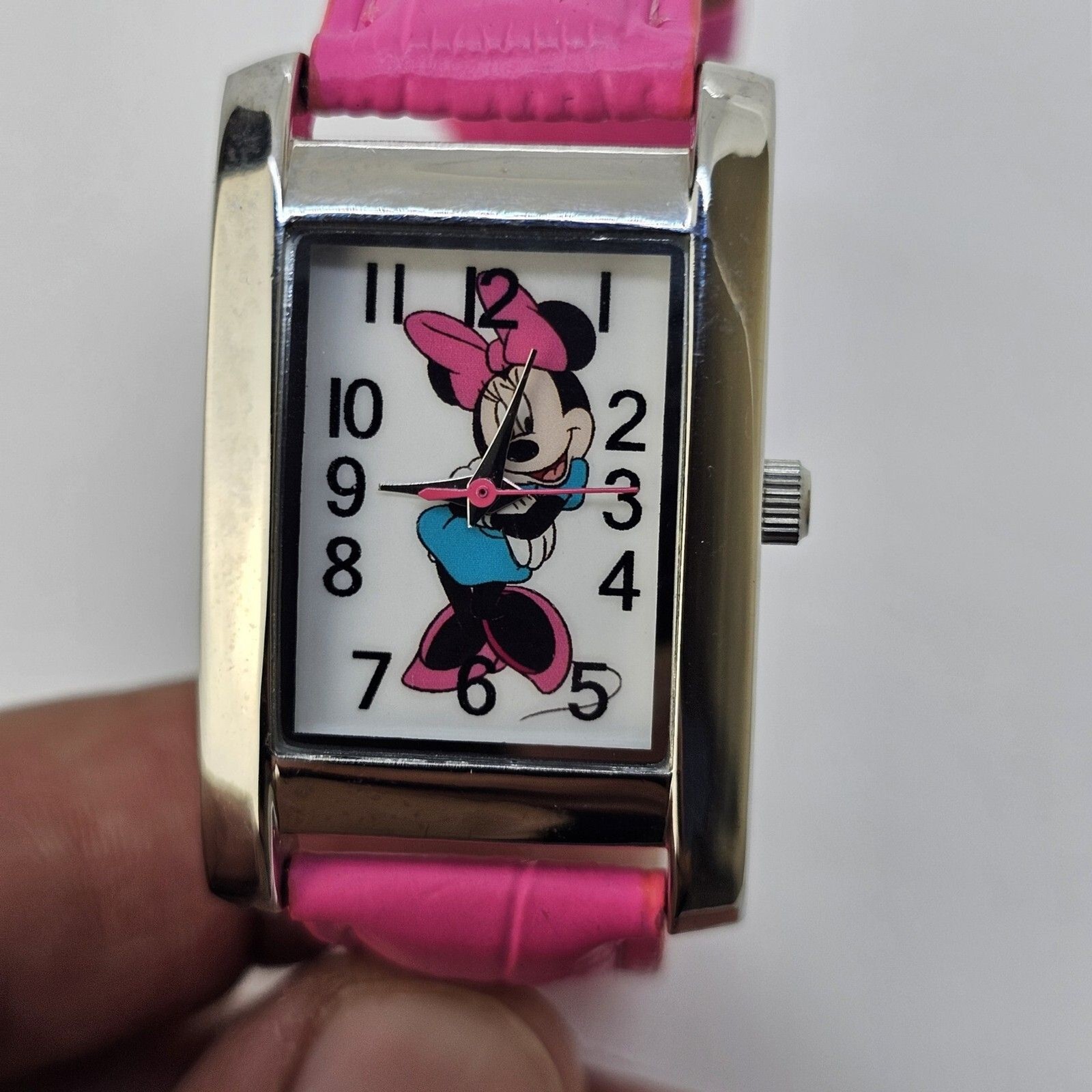 Minnie Mouse Women’s Watch 26MM White Dial Pink Leather Band Straps New Battery