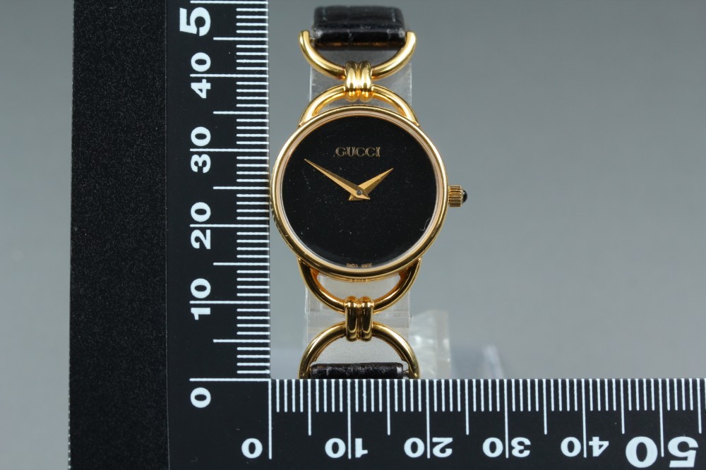 Near MINT GUCCI 6000.2.L Black Dial Gold GP Horsebit Quartz 23mm Ladies Watch