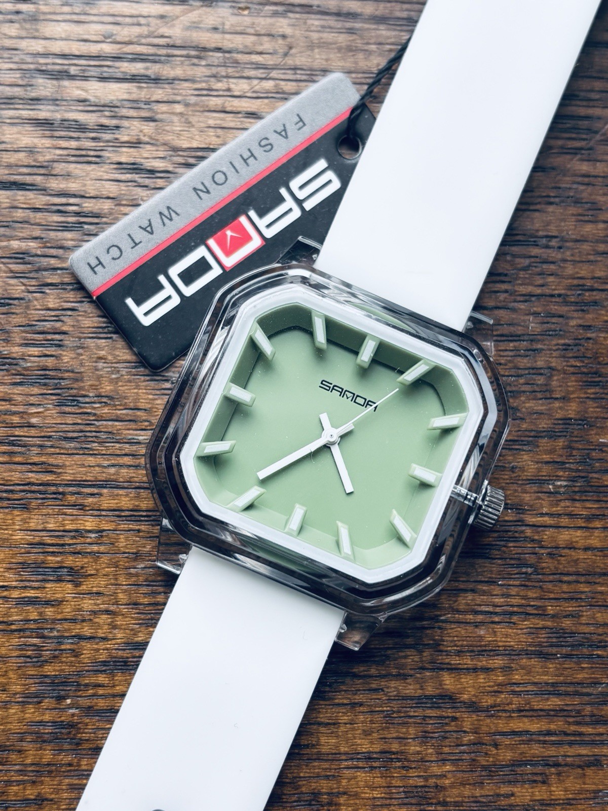 SANOA Neutral Quartz Watch Simple and Cute White Colored TPU Strap Watch
