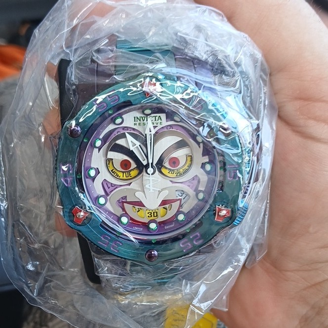 Invicta Reserve DC Joker Limited Edition Quartz Chronograph 52mm 200m Box