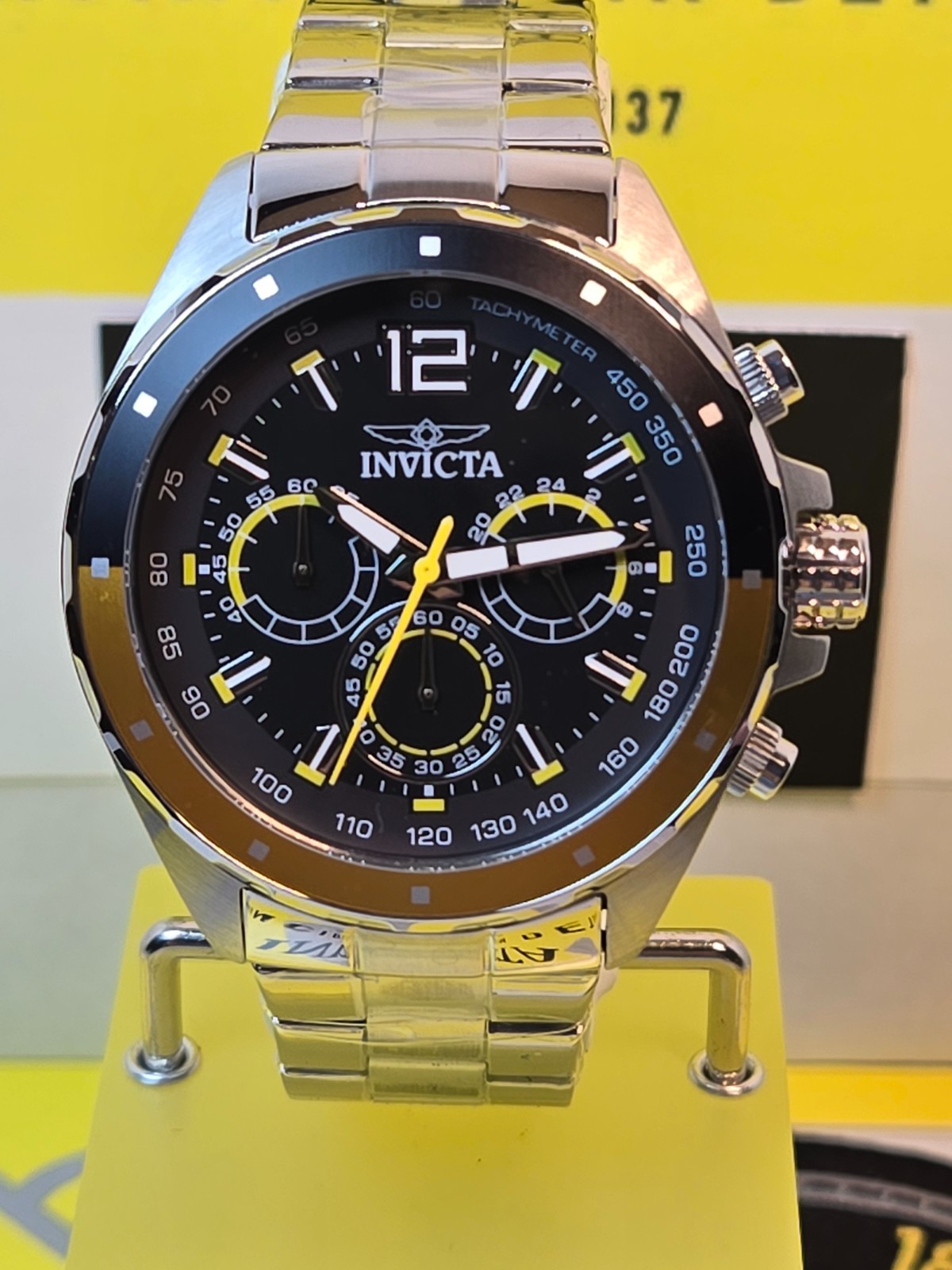 Invicta Special Edition Replica Racing Car w/ Invicta 44mm Speedway Bundle