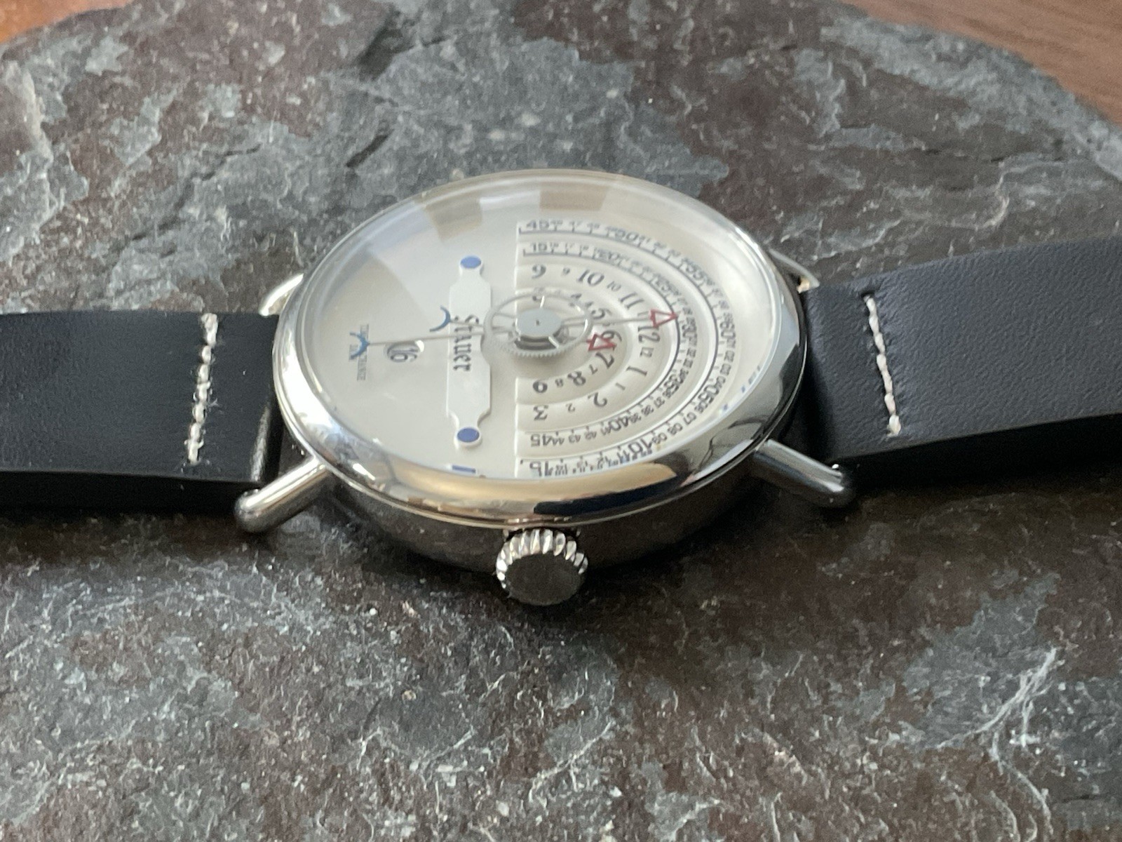 44MM STAUER MYSTERY DIAL WATCH UNIQUE FUTURISTIC SPACE AGE CRAZY HOUR NWOT