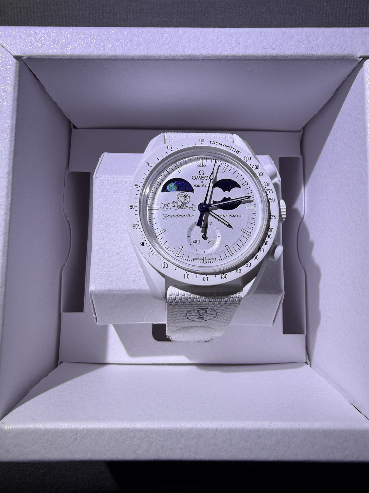 OMEGA x Swatch Mission to the Moonphase White Snoopy Moonswatch + Rubber Strap