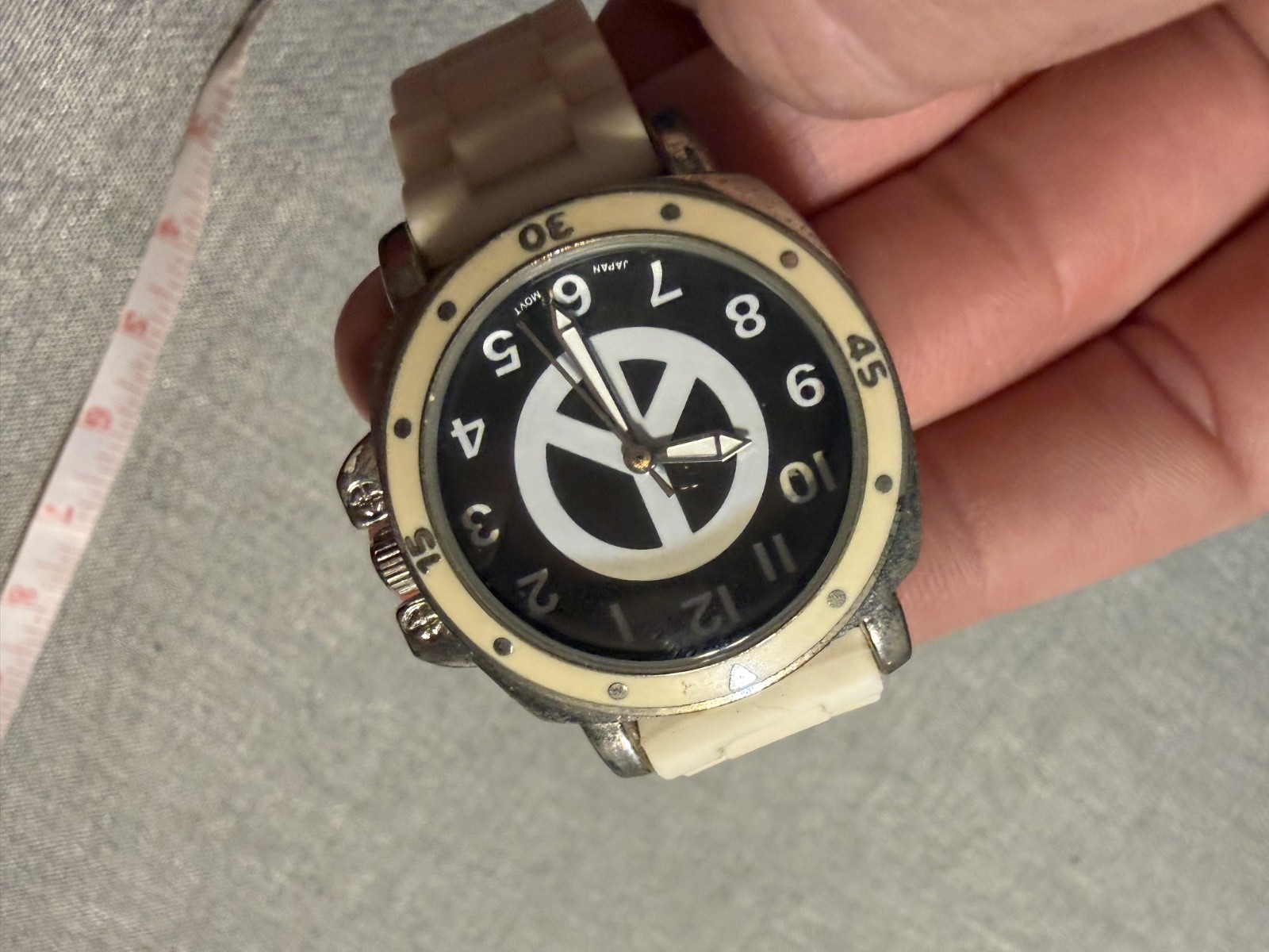 Bora Quartz Silicone Winter White Blue Dial Peace Sign Watch Circa 2008