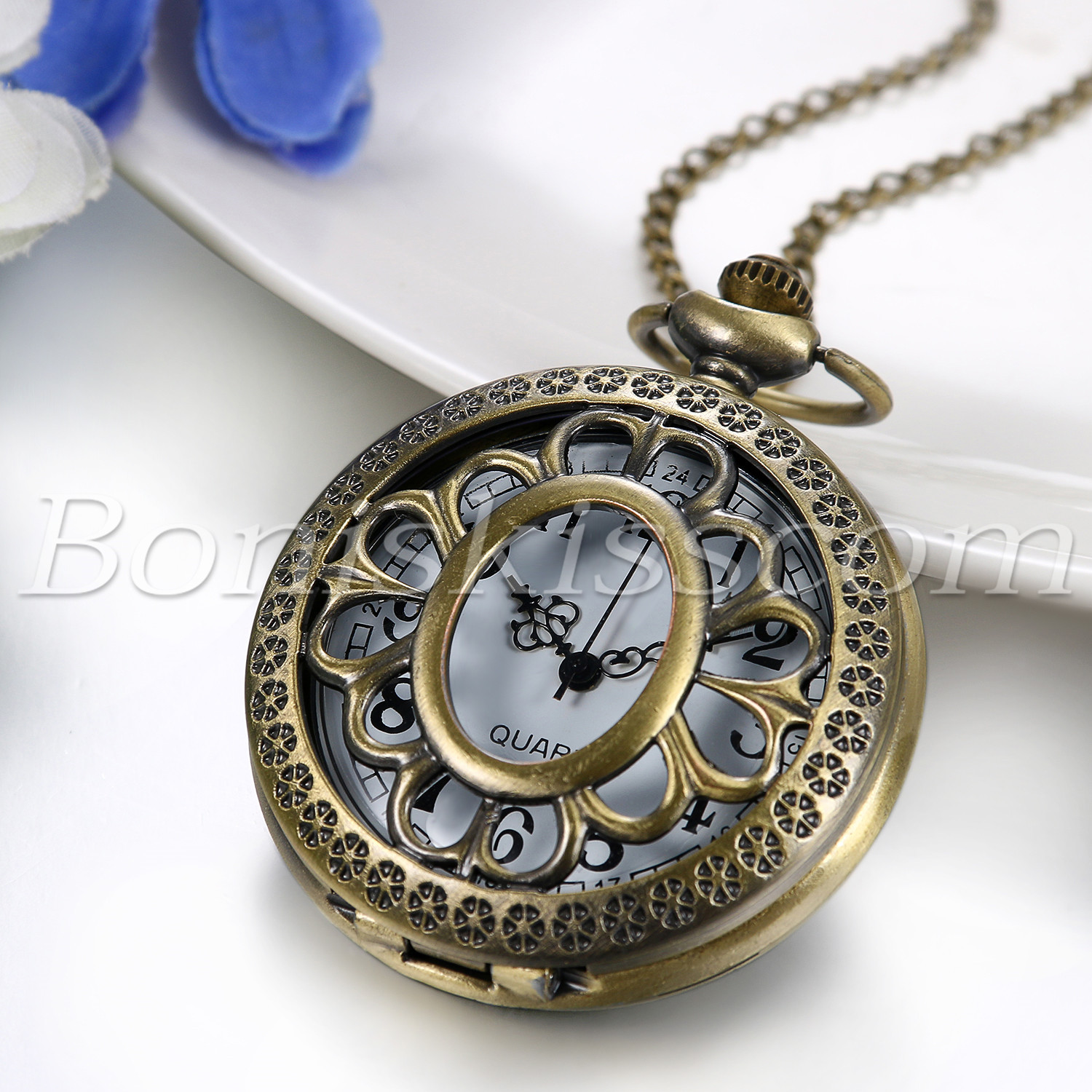 Antique Retro Sunflower Engraved Quartz Pocket Watch Pendant Necklace Chain Gift