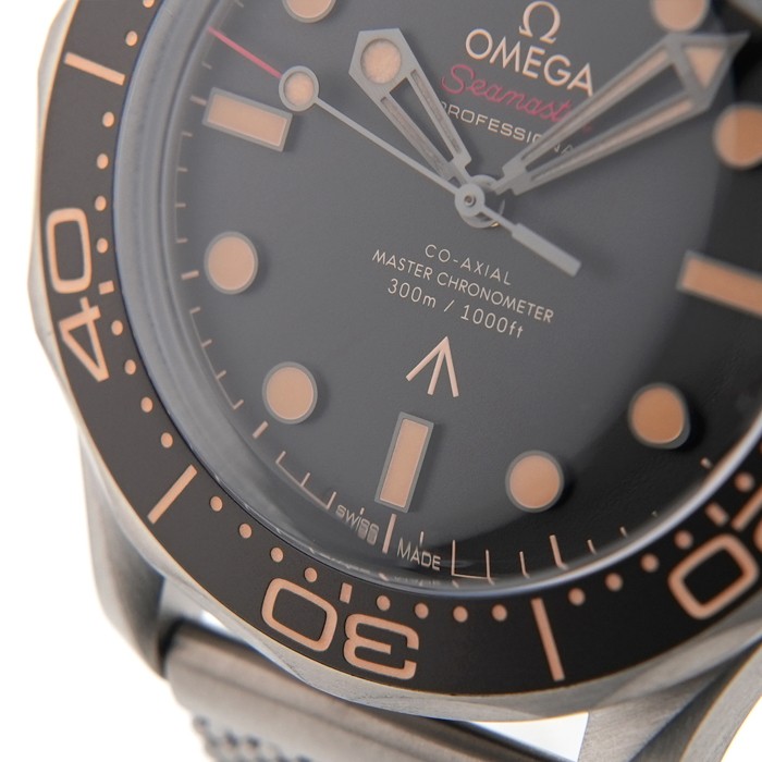Omega Seamaster Diver 300M Master Chronometer 007 Ed. 210.92.42.20.01.001