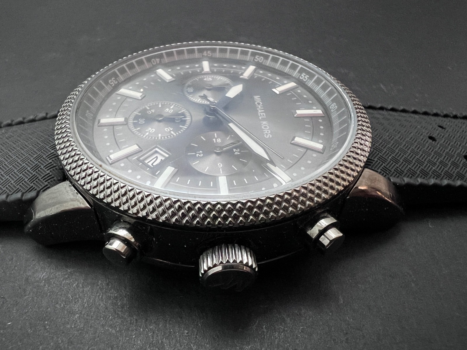 MICHAEL KORS MENS MK-8241 WATCH Black gun metal waterproof chronograph boxed