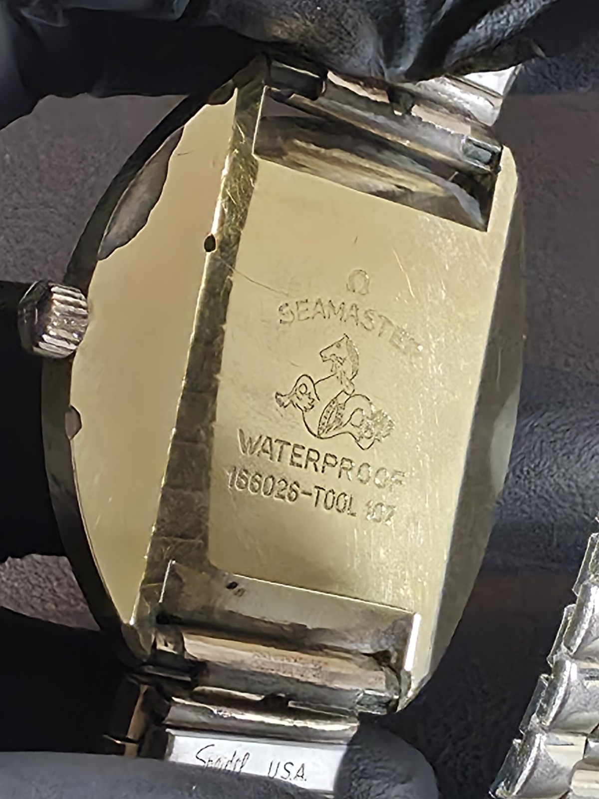 Vintage Omega Seamaster Cosmic Automatic 166.026 – Gold Tone 35mm