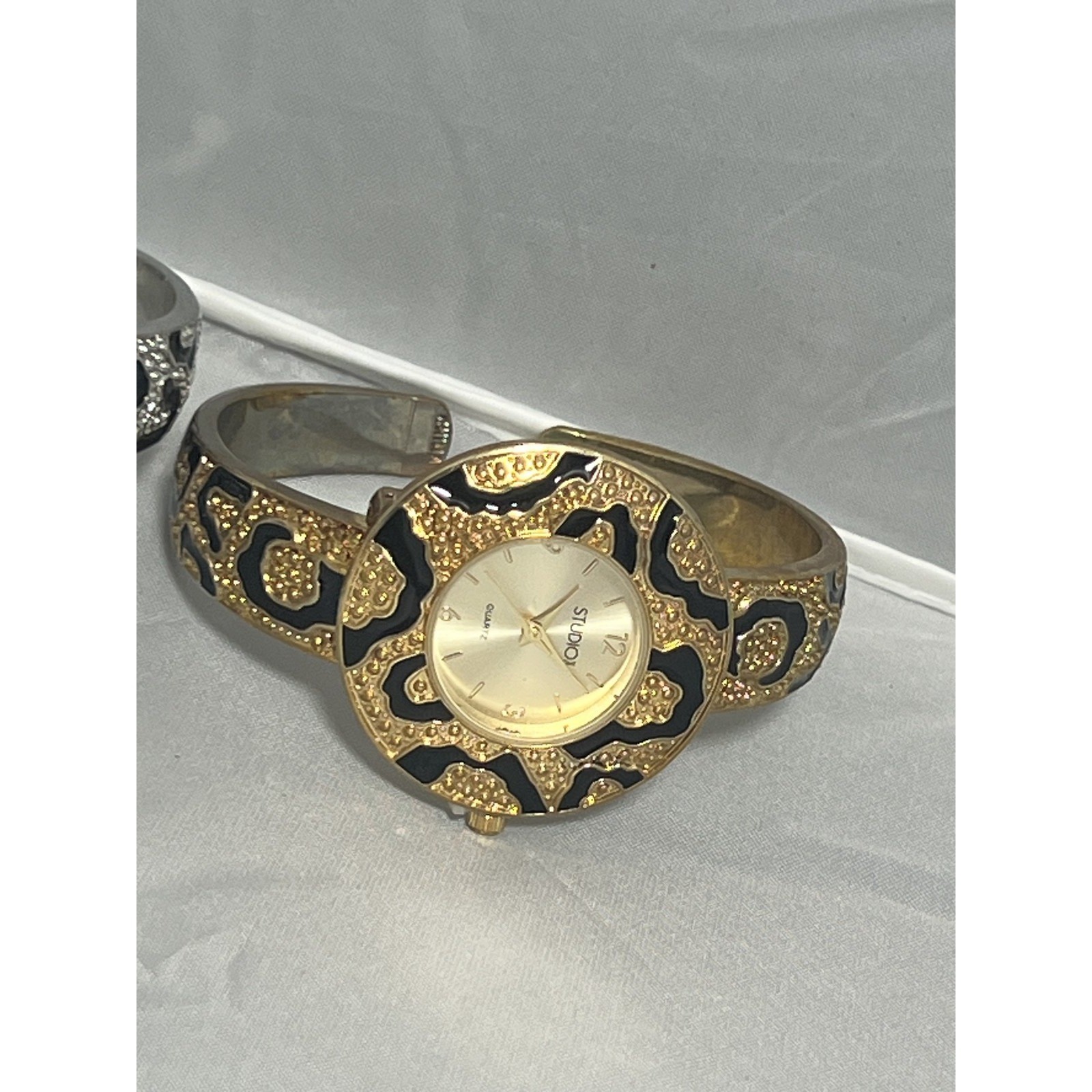 STUDIO Leopard Print Bangle Cuff Watch Set Gold Tone Silver Tone Untested