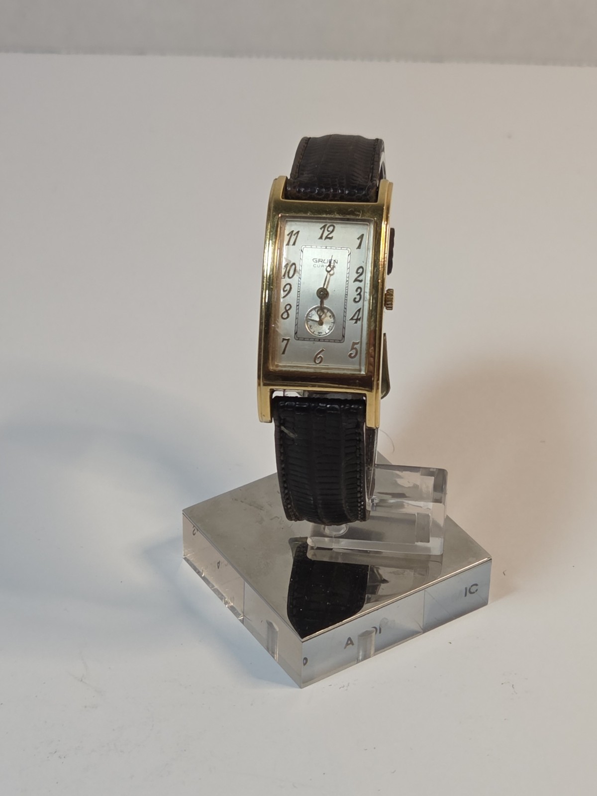 Gruen Curvex 10 Micron Gold-Plated Case Brown Leather Mens Rectangle watch Fair
