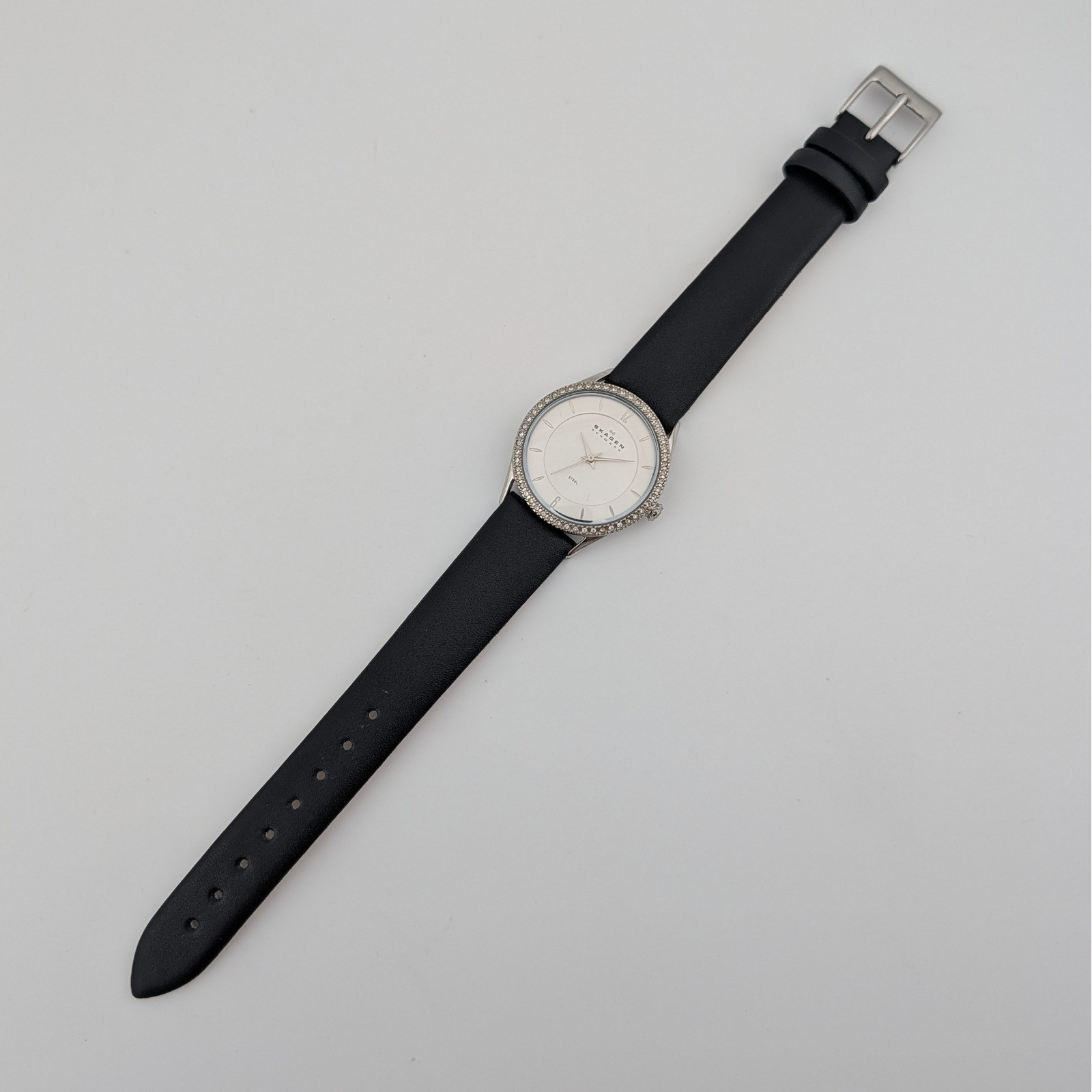 Skagen Denmark Crystal Bezel White Dial Black Leather Strap Watch 347SSLP
