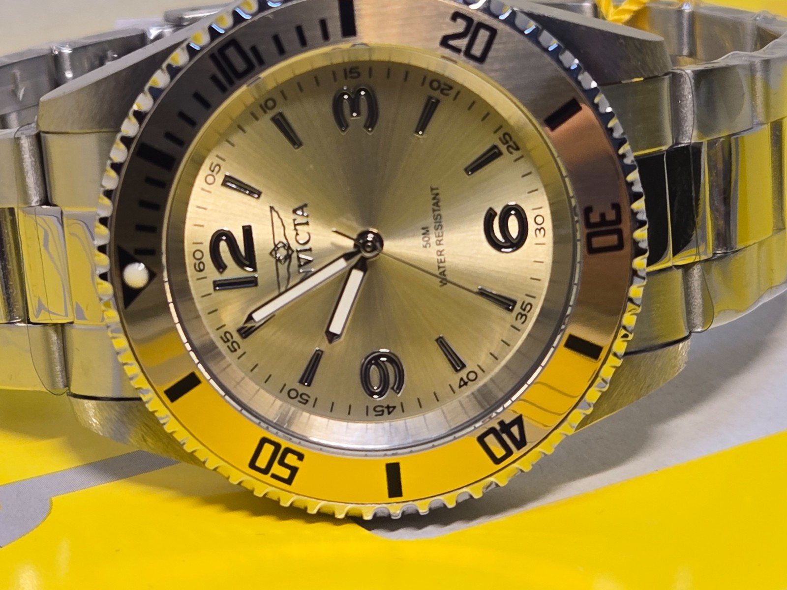 Invicta Specialty Rowan Mens Watch – 40mm – Champagne Dial / Bezel Stunning! New