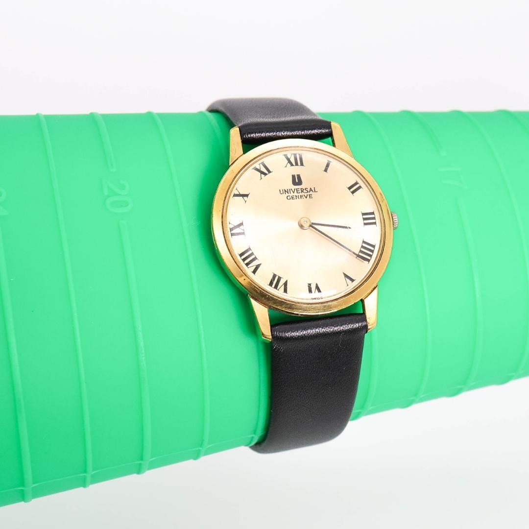 Universal Geneve Manual Wind Gold Watch 3670