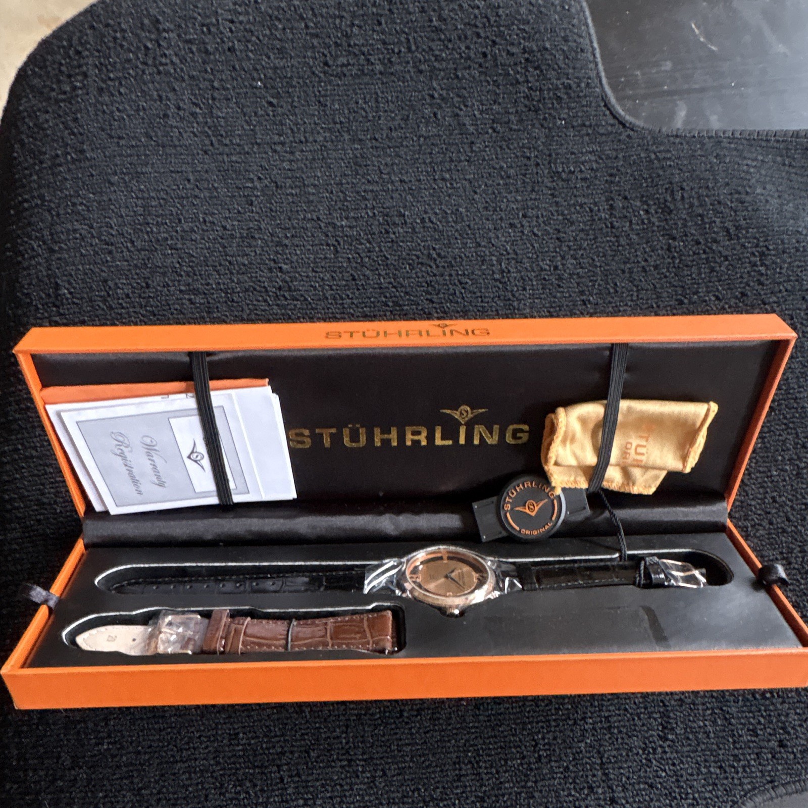 Stührling Original Quartz Gold-Tone 40mm Dress Watch w/ 2 Leather Straps Box