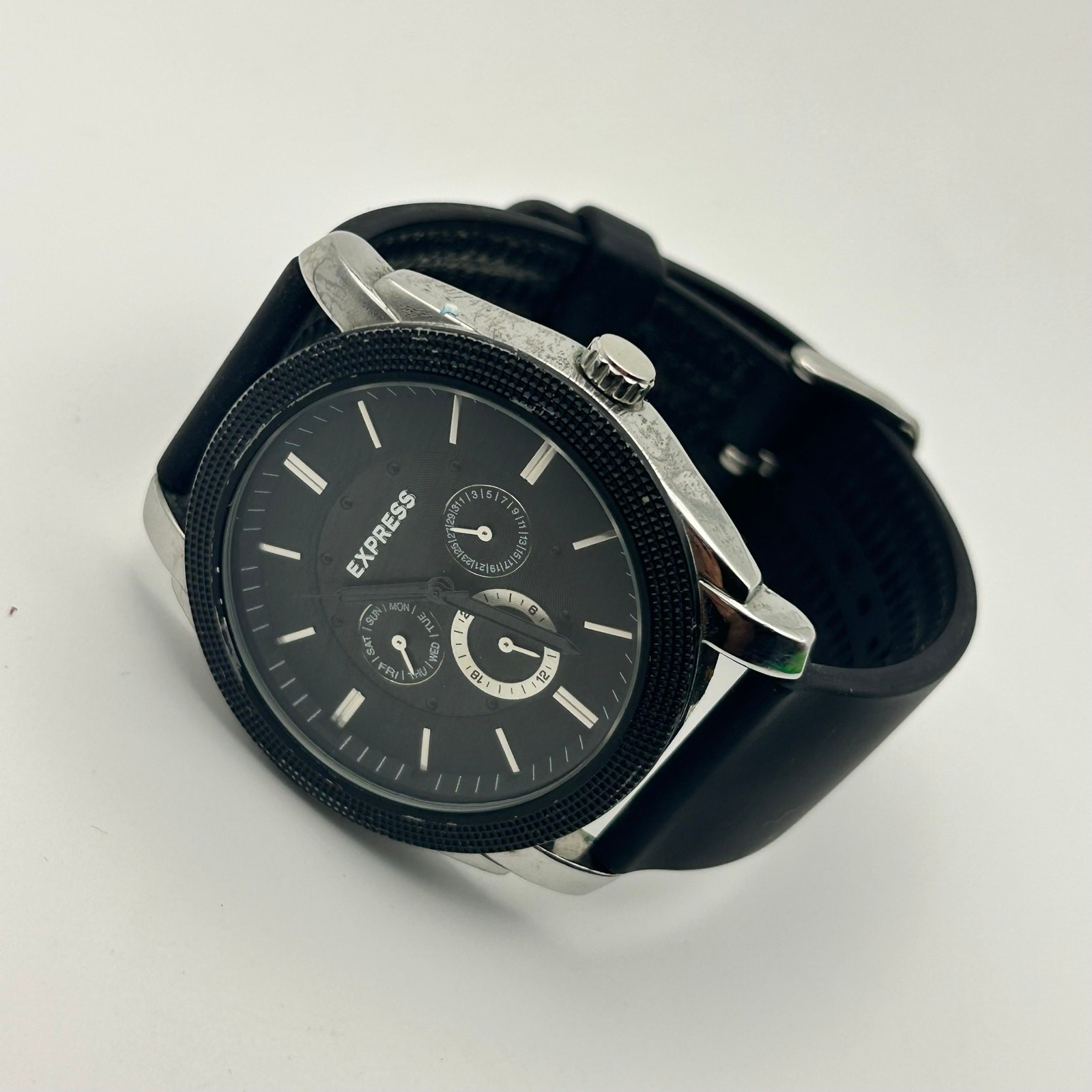 Express Black Silver St. Steel Men’s Analog Watch Working New battery