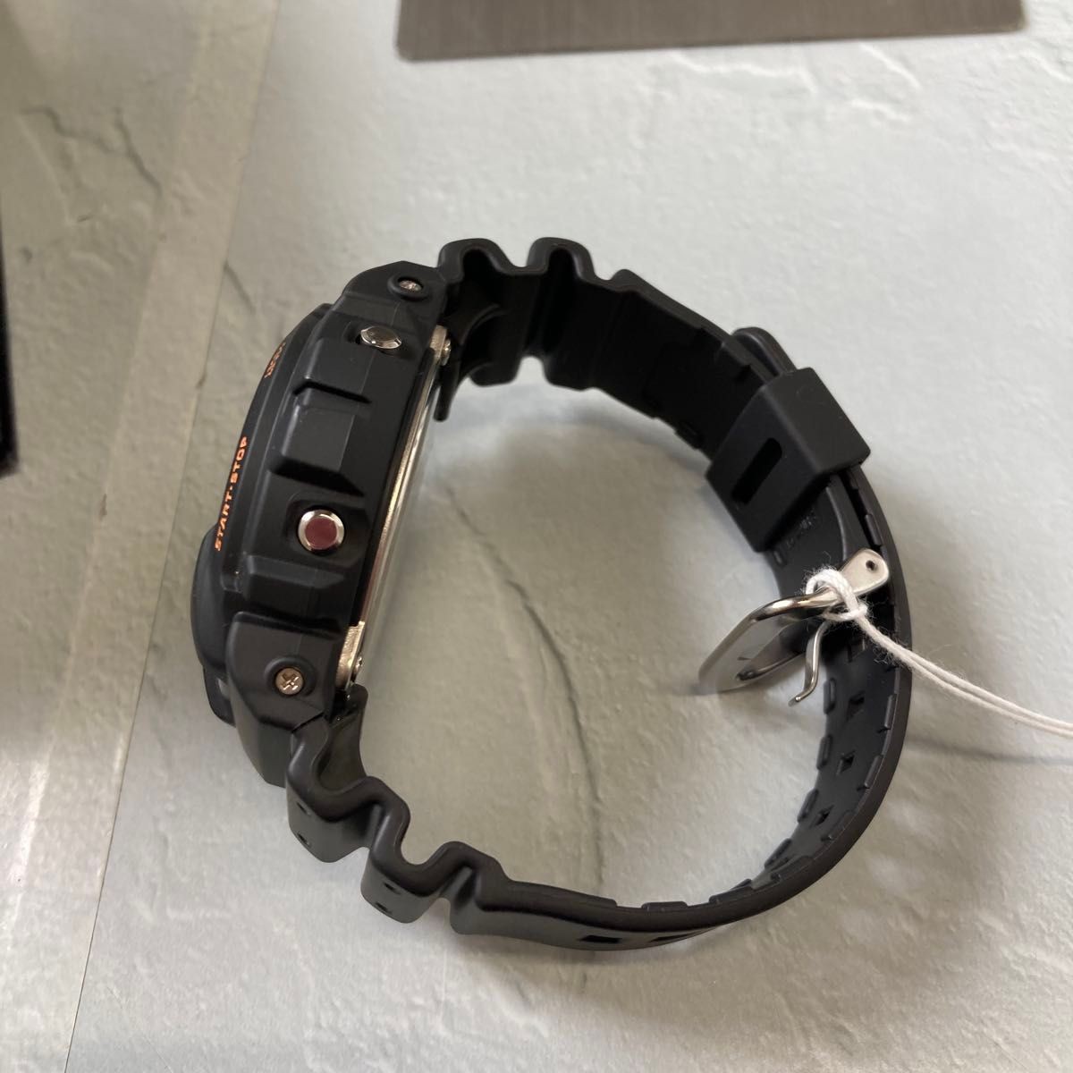 G SHOCK DW 6900B 9 FOX FIRE EL Backlight 20 ATM Water Resistant