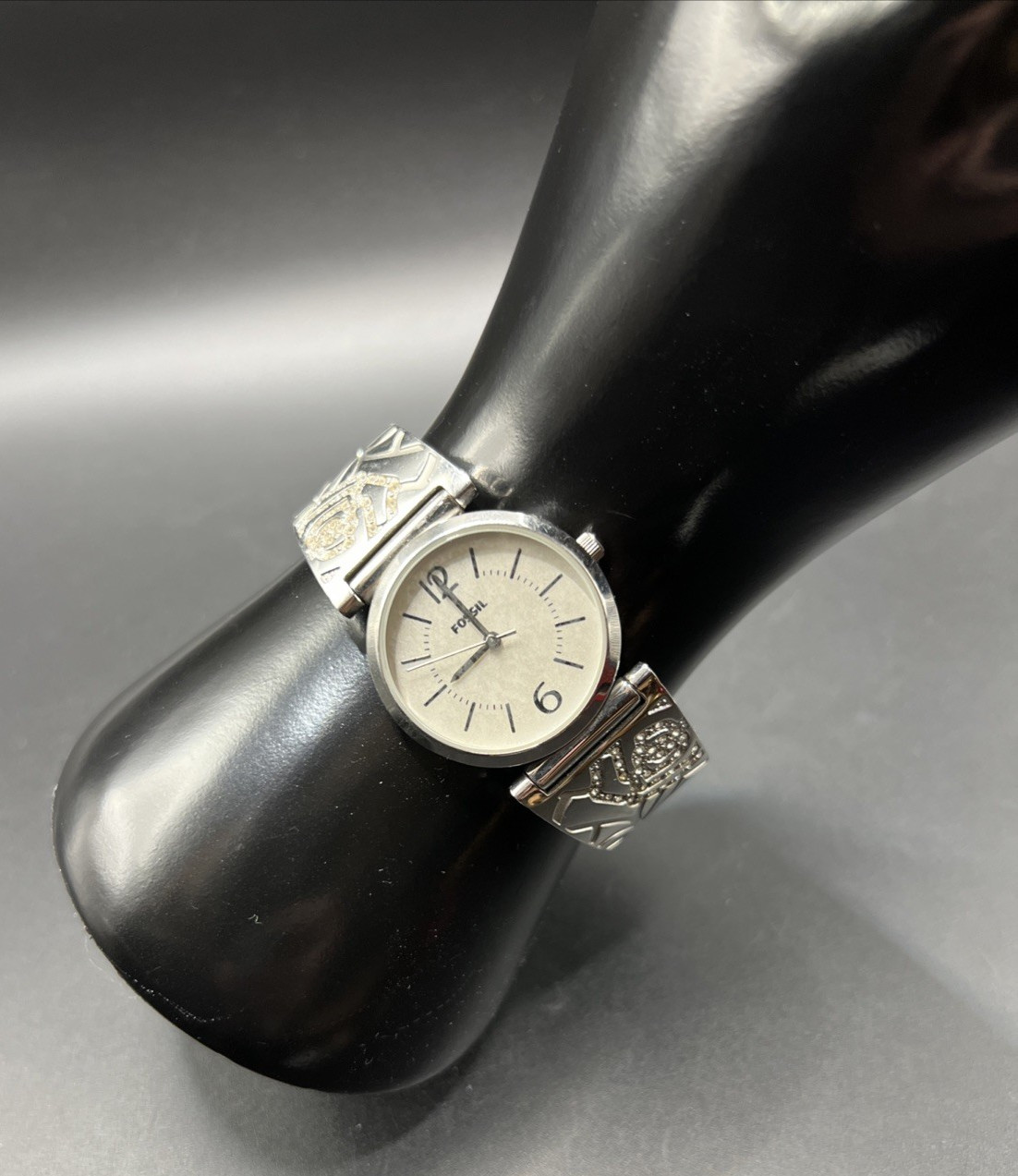 Fossil ES-2763 Women’s Watch Silver Tone Floral Bracelet 30mm Quartz Analog