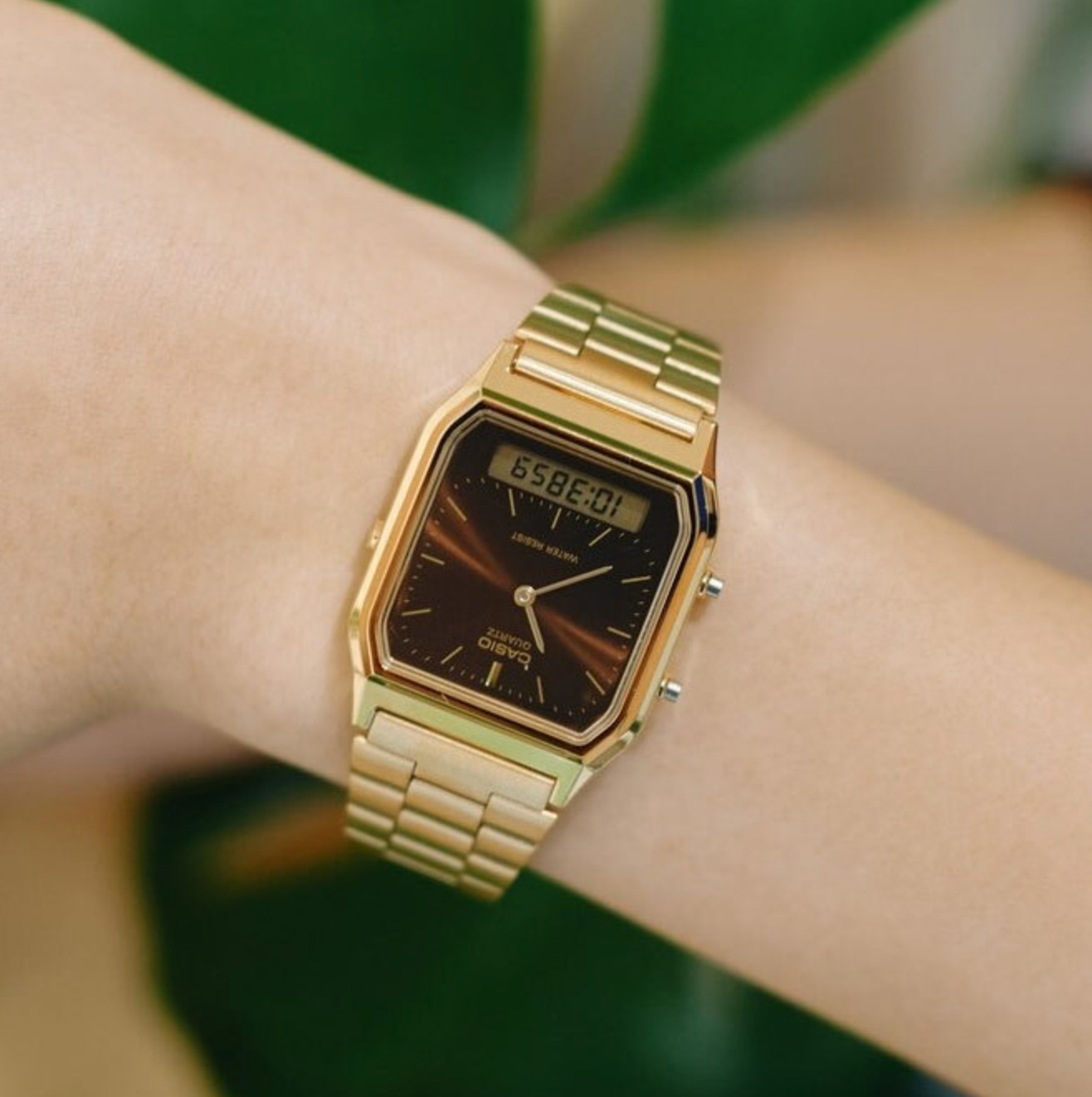 Casio AQ-230GA-5A Unisex Analog Digital Watch Vintage