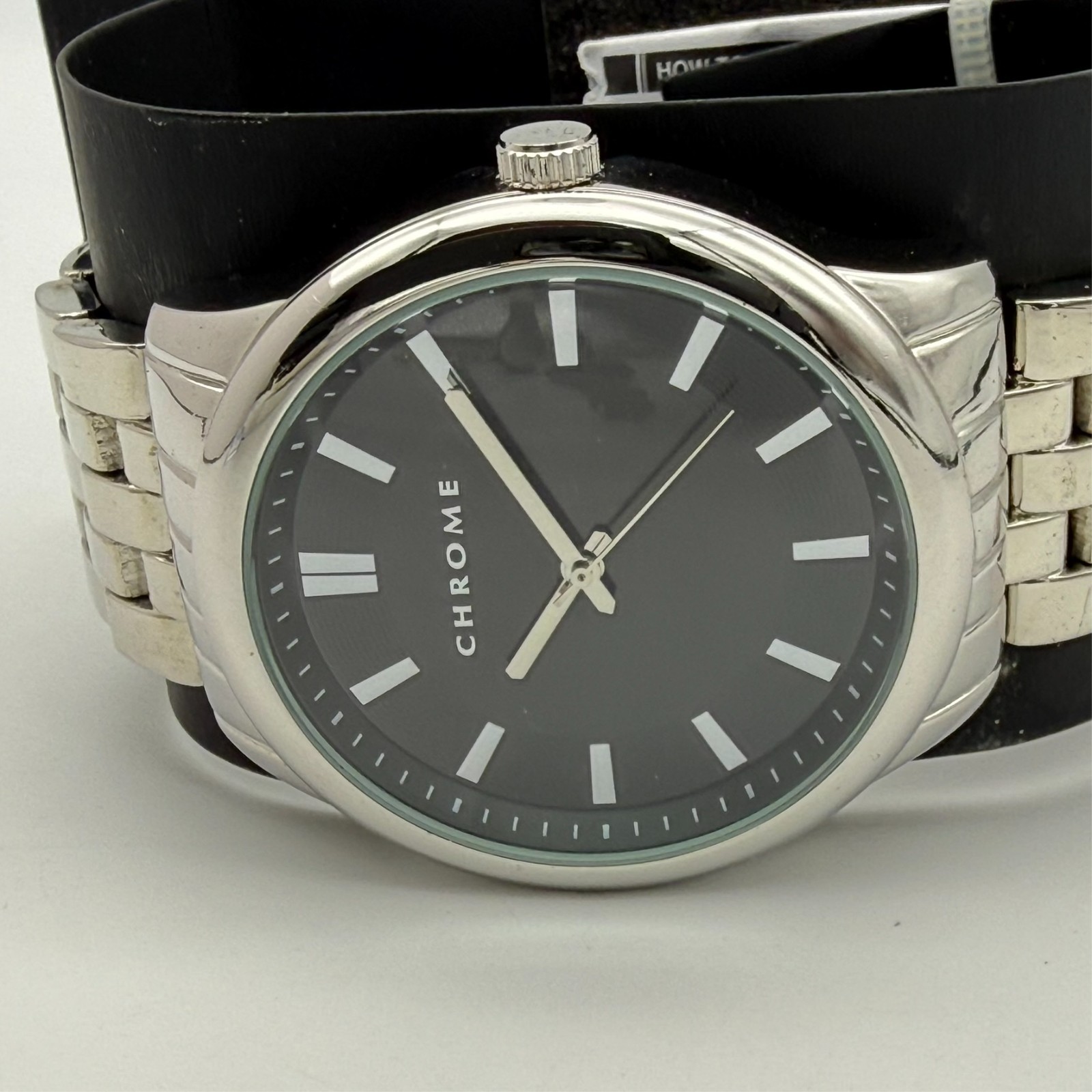 New Men’s CHROME Silver Tone 45mm Classic Quartz Bracelet Watch, Black Dial Runs