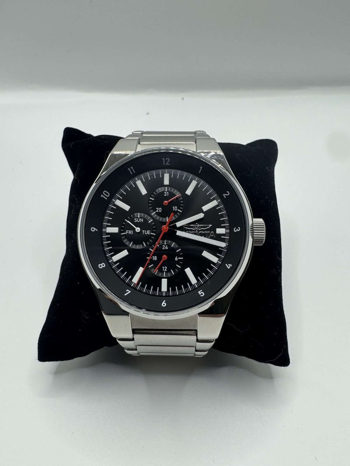 NEW! Invicta Racing Men’s Watch – 44mm. Steel (AIC-47547)