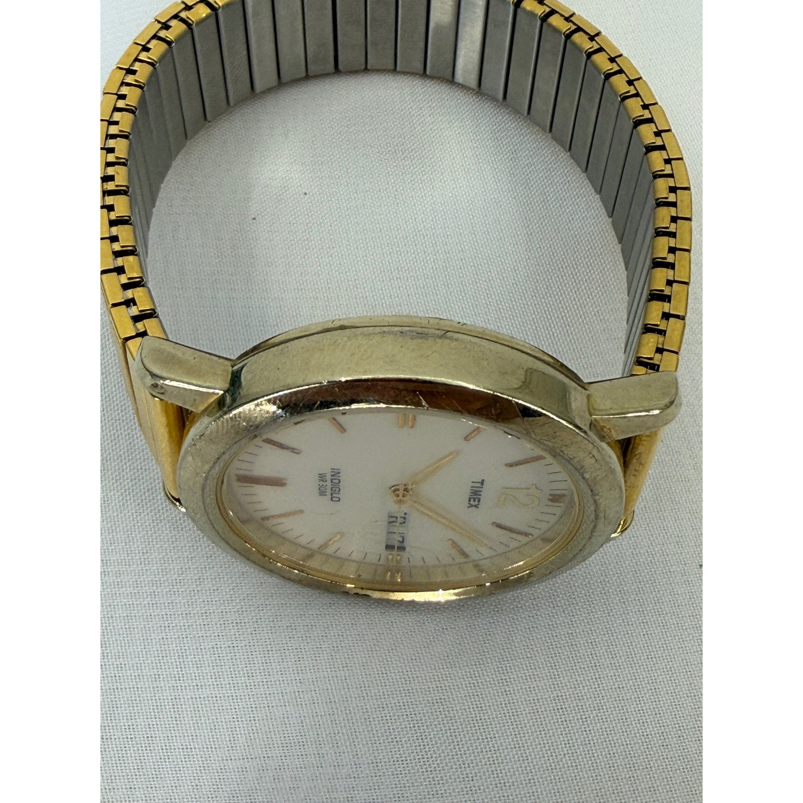 Timex Indiglo WR 30M Gold Tone Day Date Expansion Band Watch CR2016 KO