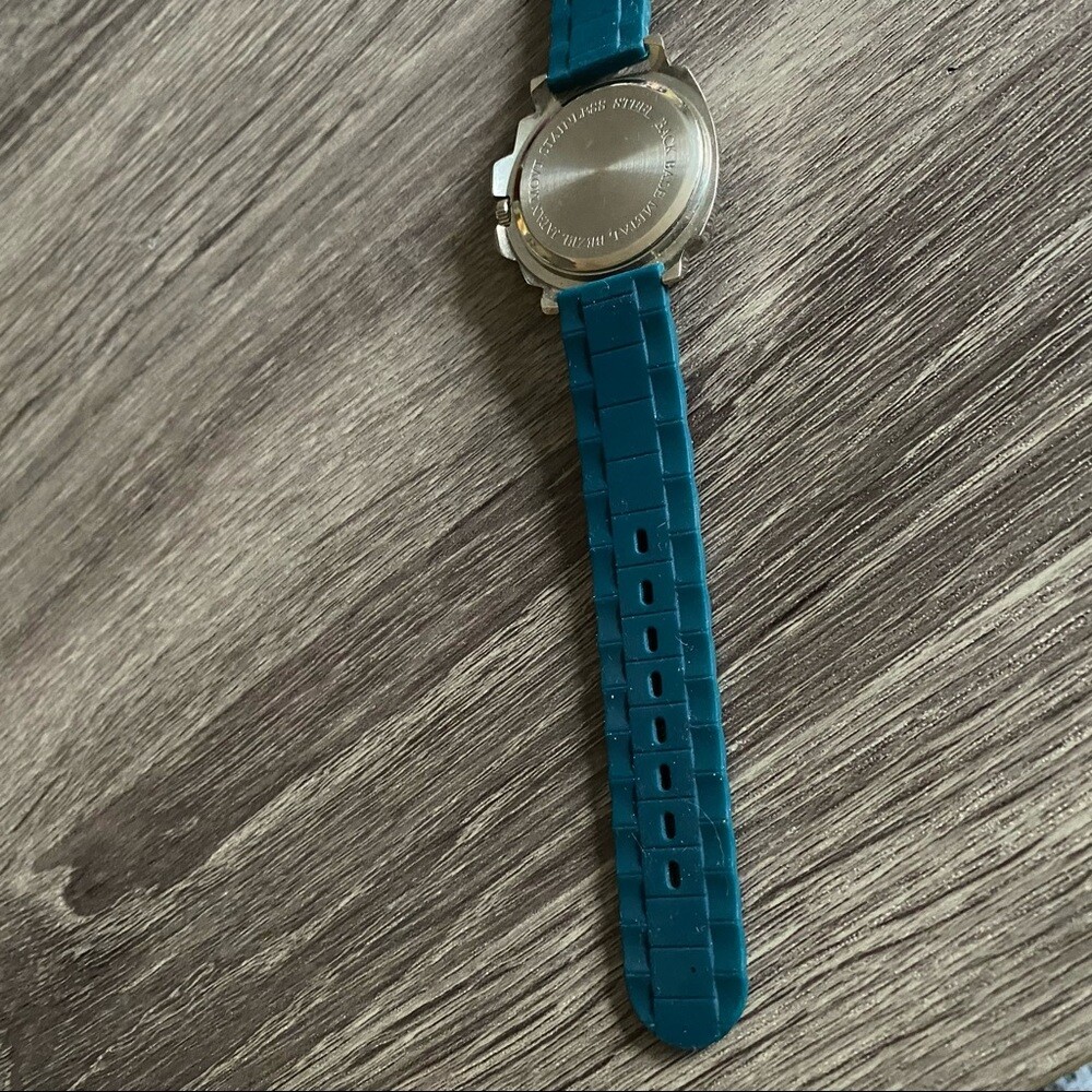 NWOT Teal Crystal Dial Rubber Silicone Band Watch
