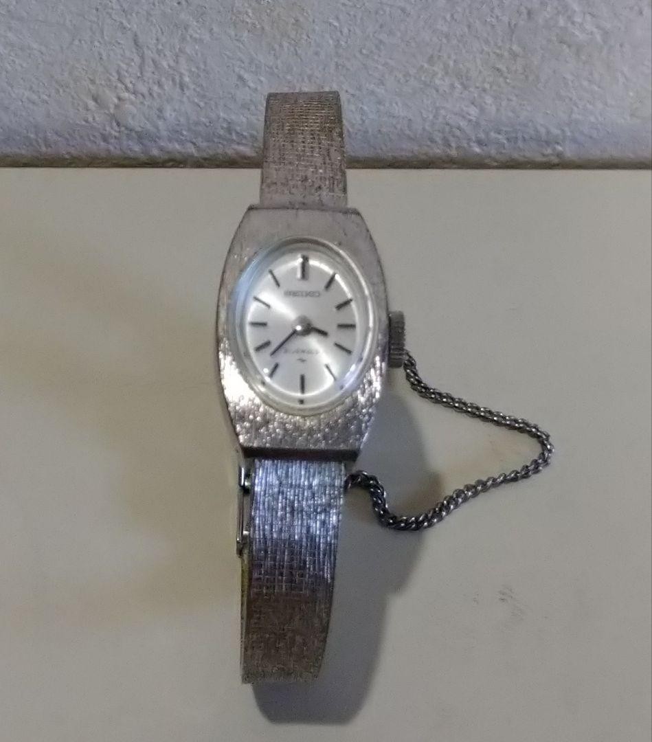 Seiko hand-wound watch, antique, for collection.