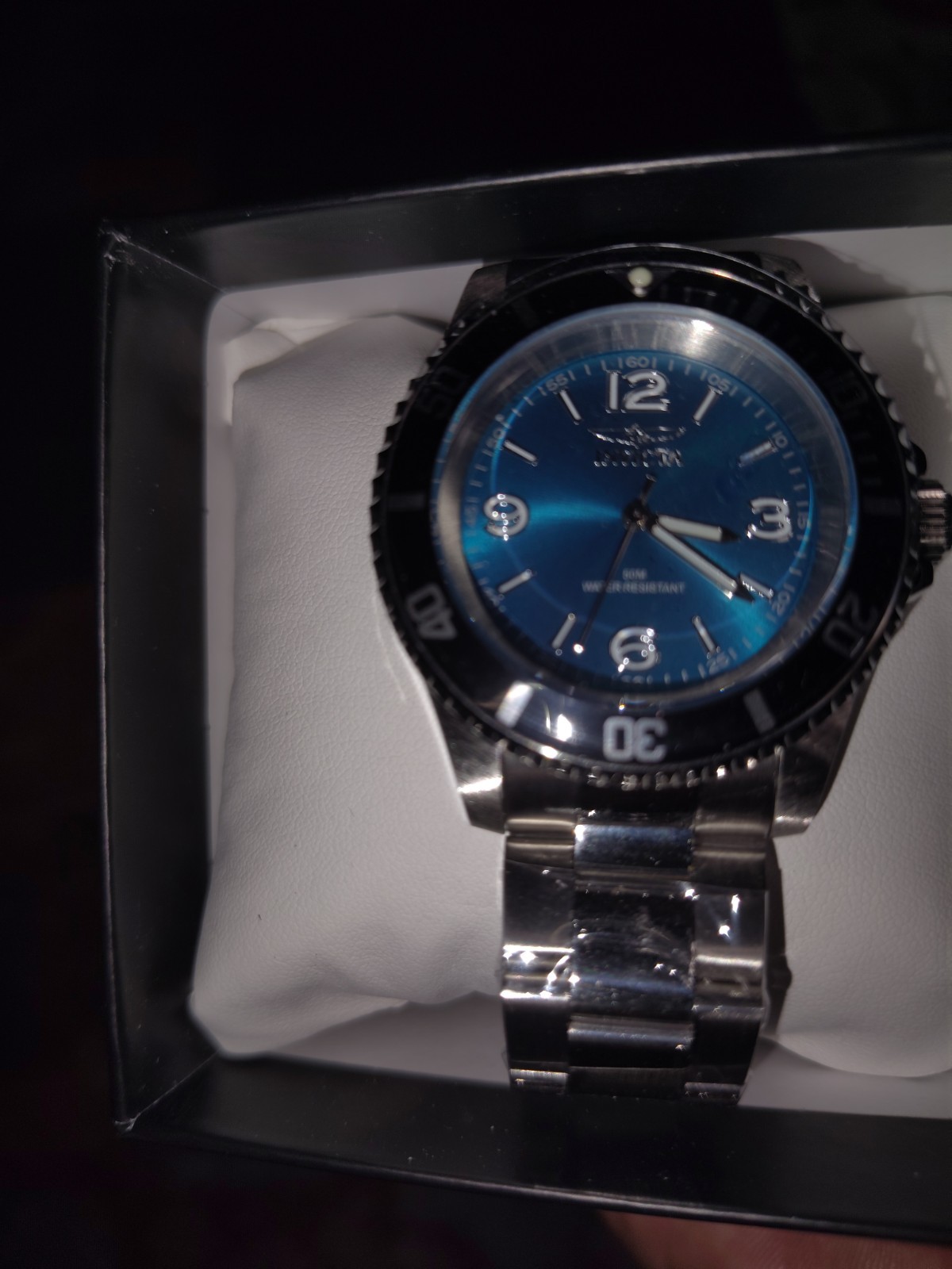New In Box Invicta 69726 Blue Dial Black Bezel Stainless Steel 50m WR Mens Watch
