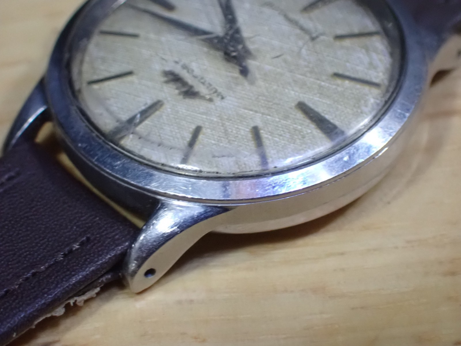Mido Multifort Powerwind Men’s Wristwatch runs Tropic Fish Scale Dial Stainless