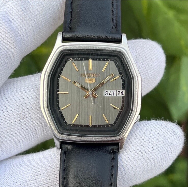 Vintage Seiko 5 Automatic Tonneau Shape Gun Metallic Dial Japan Men Watch 6309.