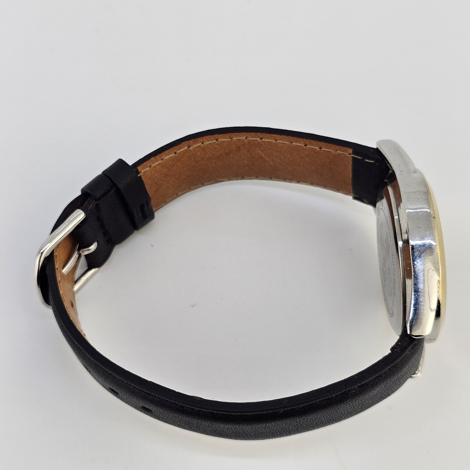 34MM Women Watch Mineral Crystal Cream Dial NEW Black Leather Bands NEW Battery
