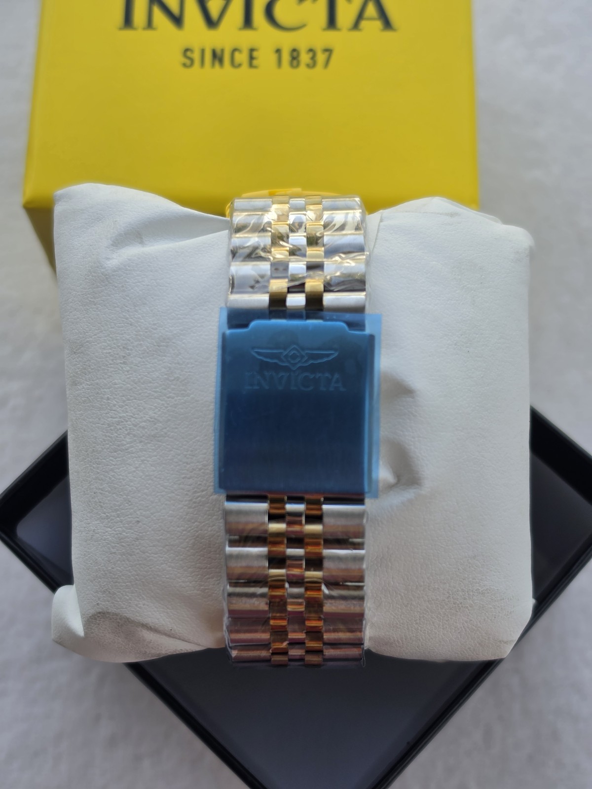 Invicta Specialty Men’s Watch – 43mm, Steel, Gold