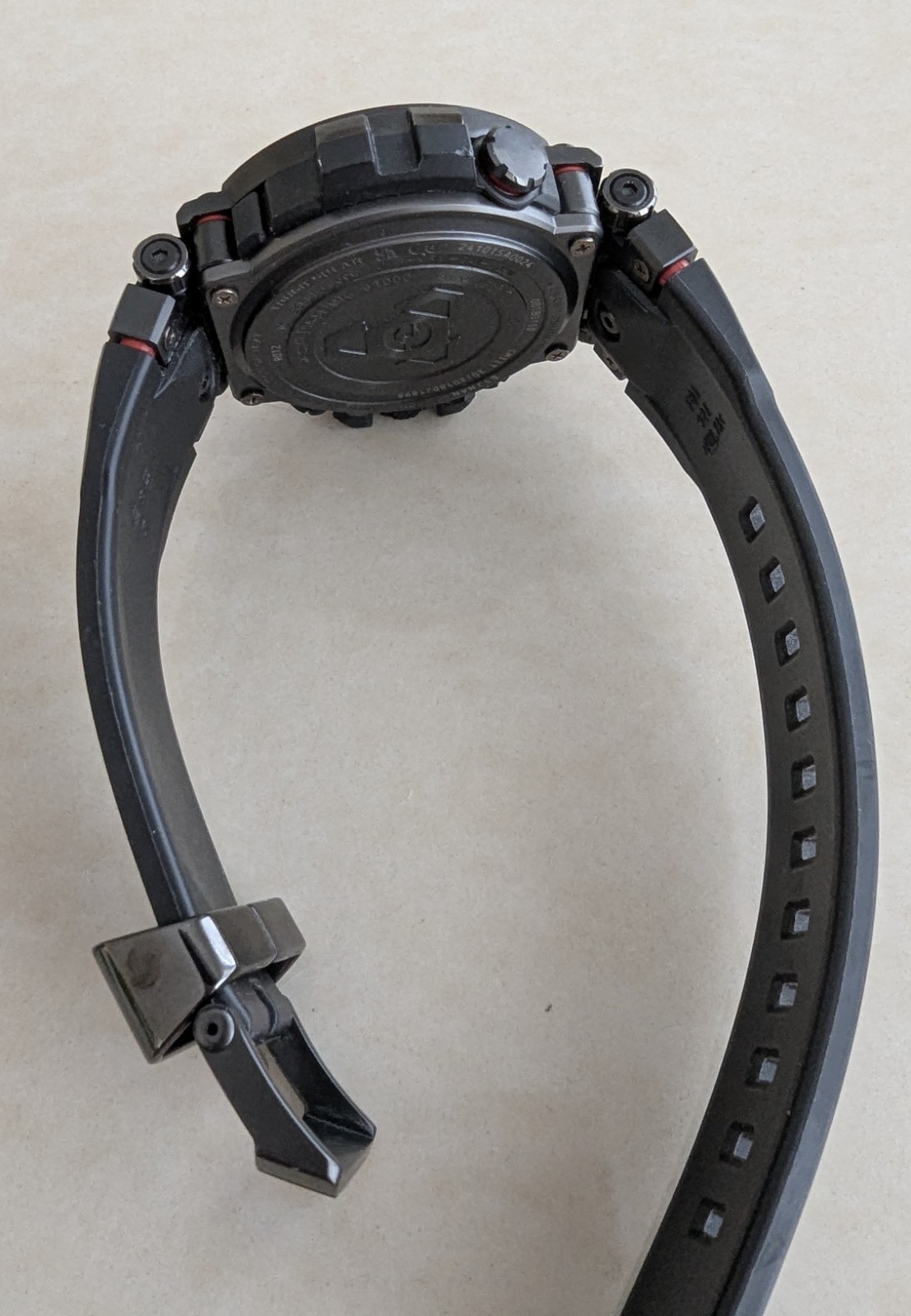 Casio G-Shock Resin Strap Black Dial Solar Sports 200M MTG-B1000B-1A Men’s Watch