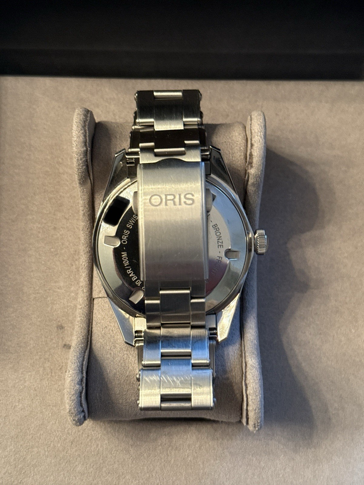 Oris Divers Men’s Black Watch – 01 400 7772 4054-07 8 20 18