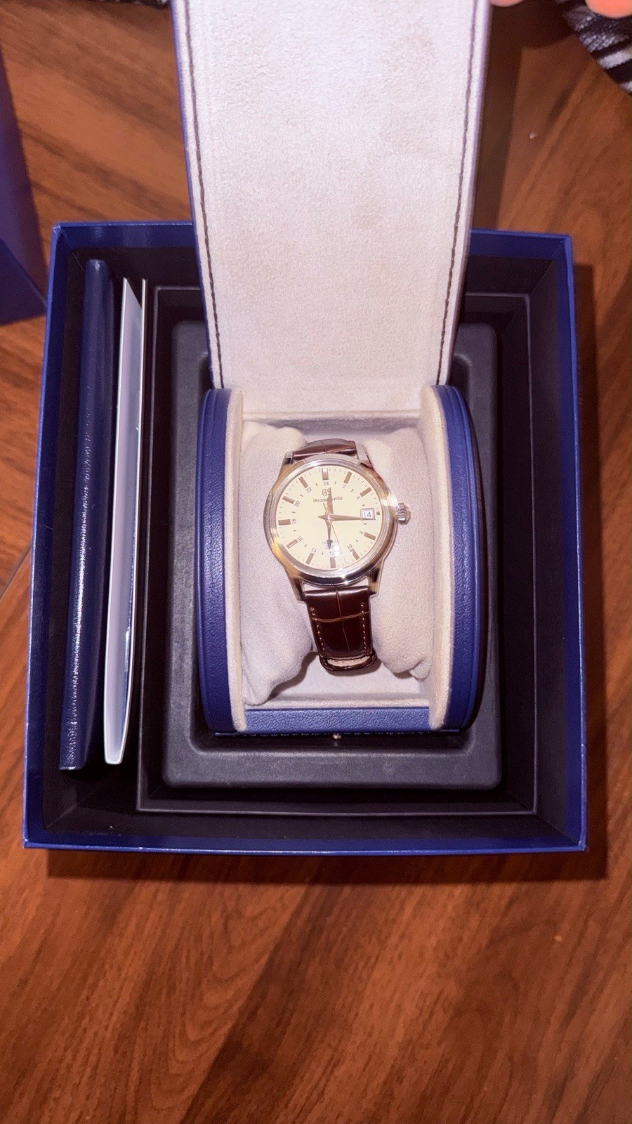 Grand Seiko SBGM221 GMT Ivory Dial Full Set Box/Papers Active Warranty 2026