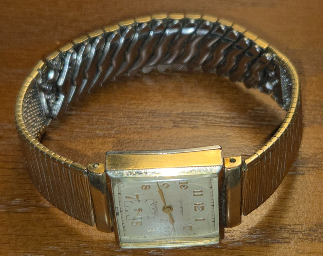 Vintage Clinton Pioneer case men’s wristwatch, Running 1930s
