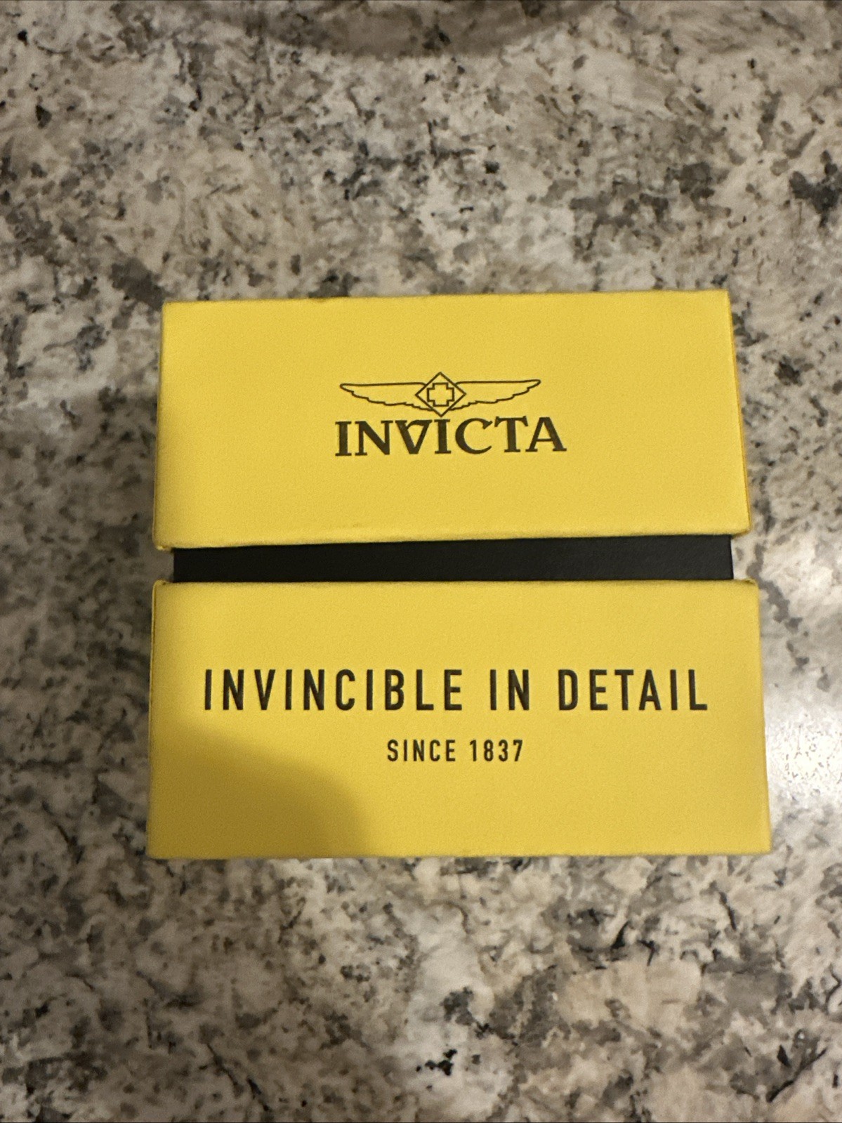 Mens Invicta PRO DIVER Model 22340 Tritnite Night Glow w/Box
