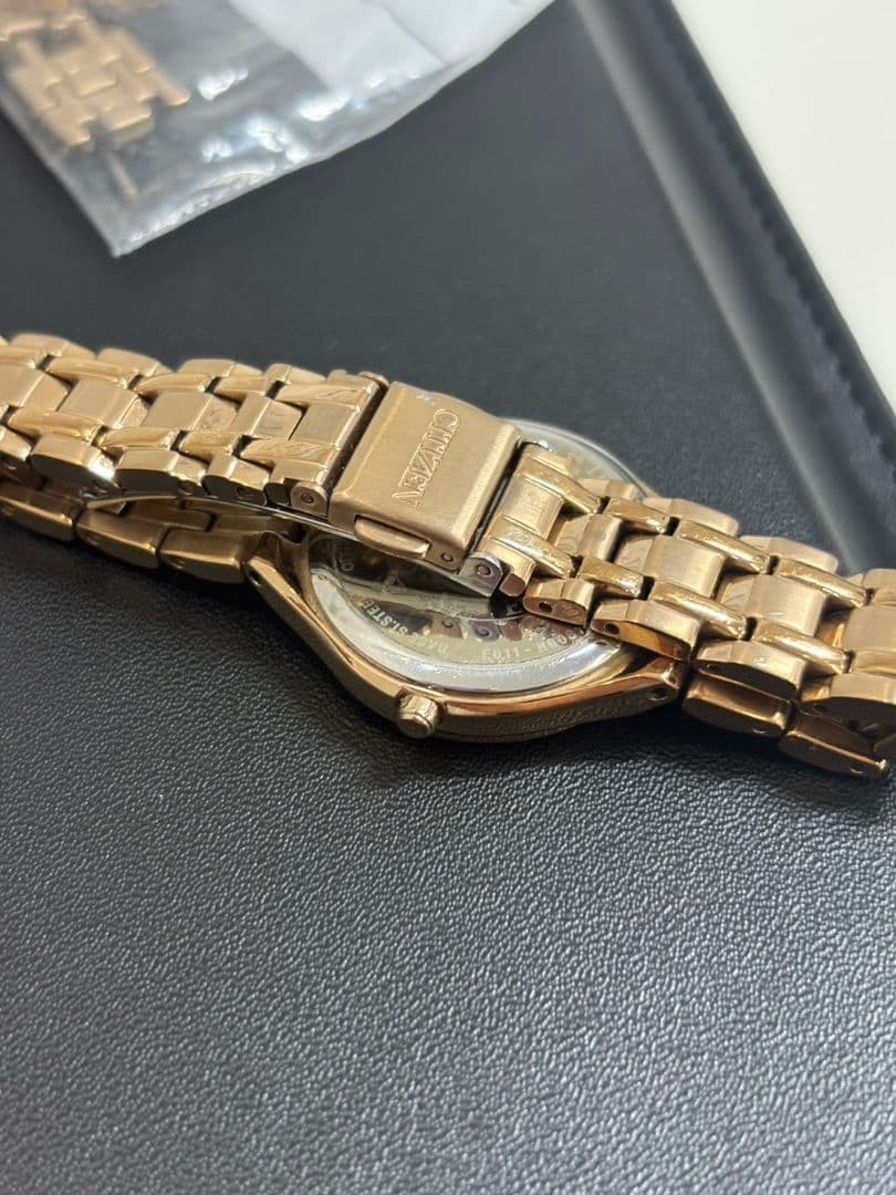 CITIZEN Eco-Drive Watch, Gold, e011 r008161